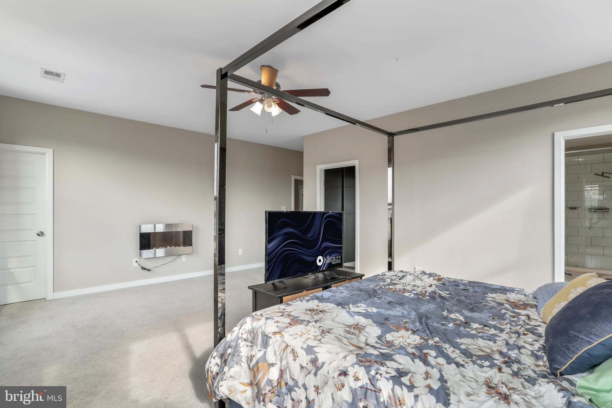 NADENBOUSCH PINES - Residential