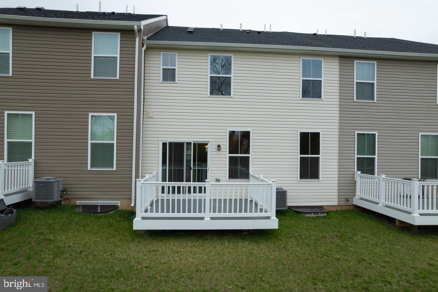 BRADBURY POINT - Residential