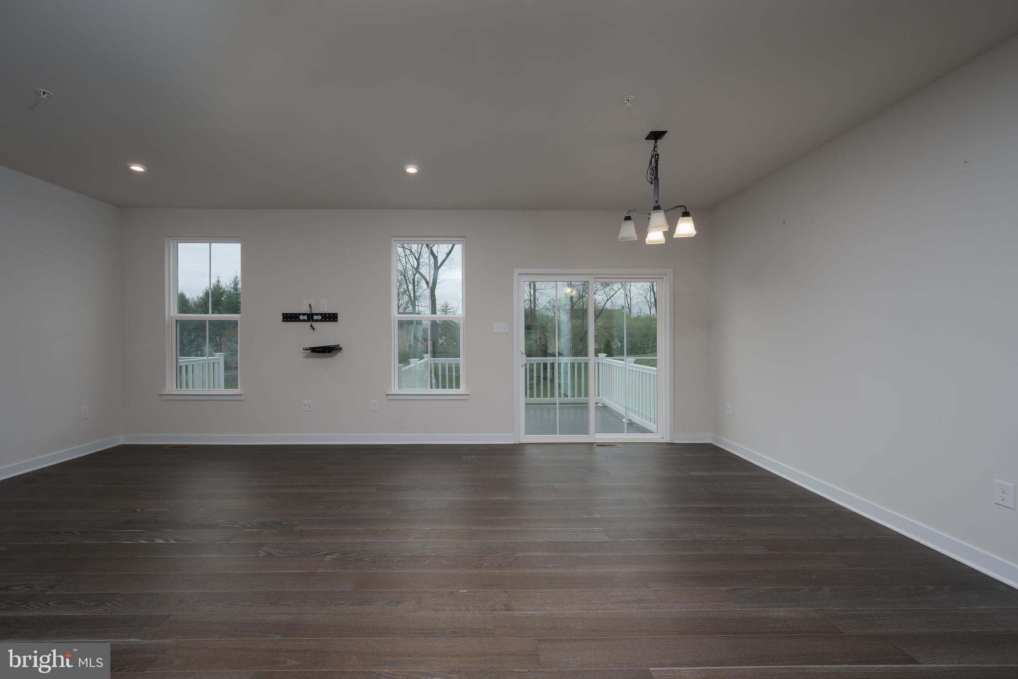 BRADBURY POINT - Residential