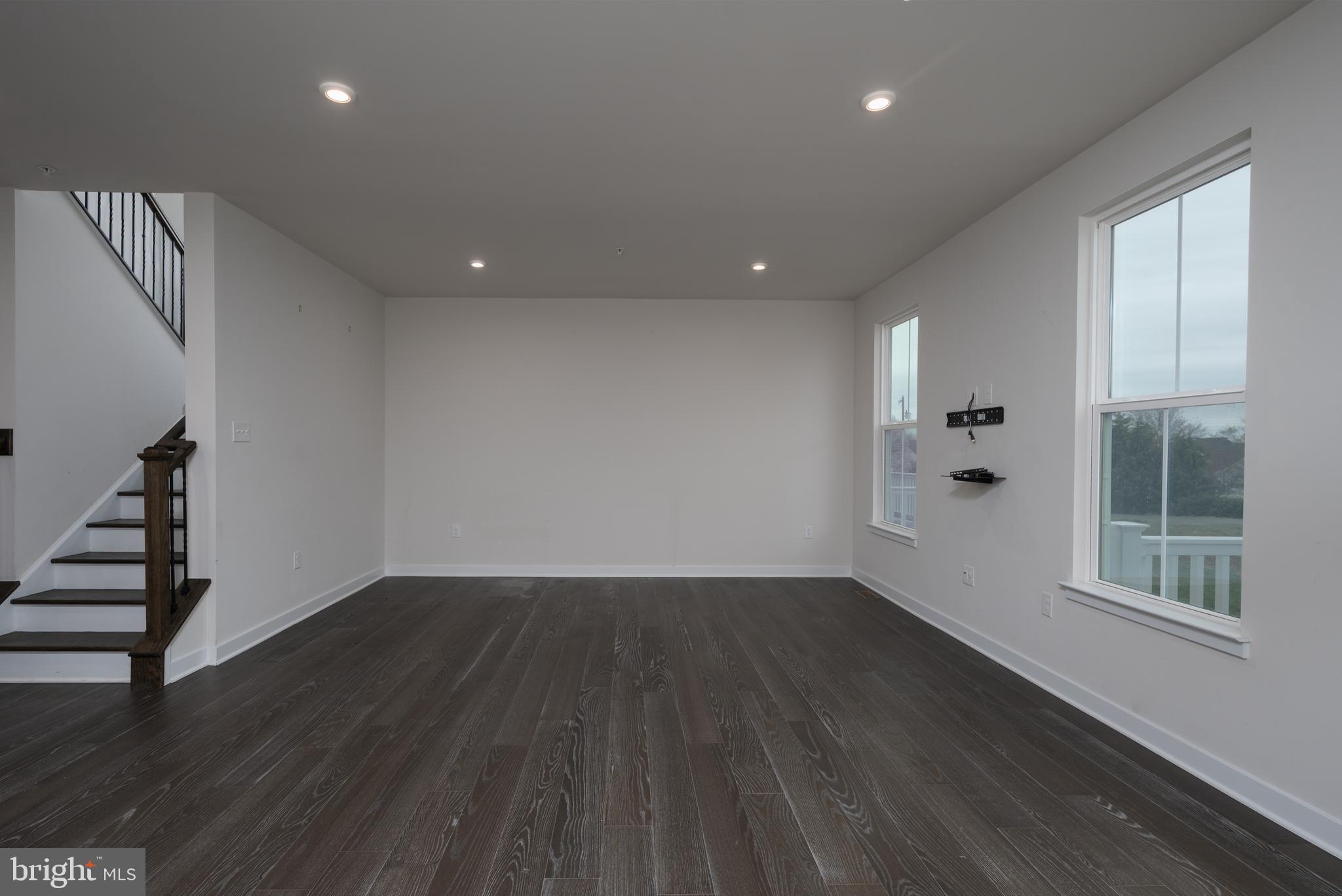 BRADBURY POINT - Residential