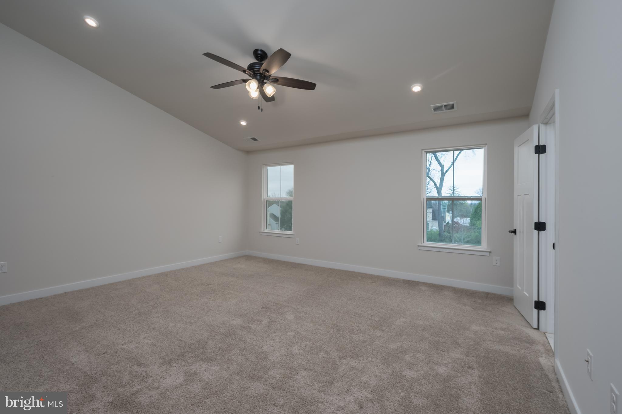 BRADBURY POINT - Residential