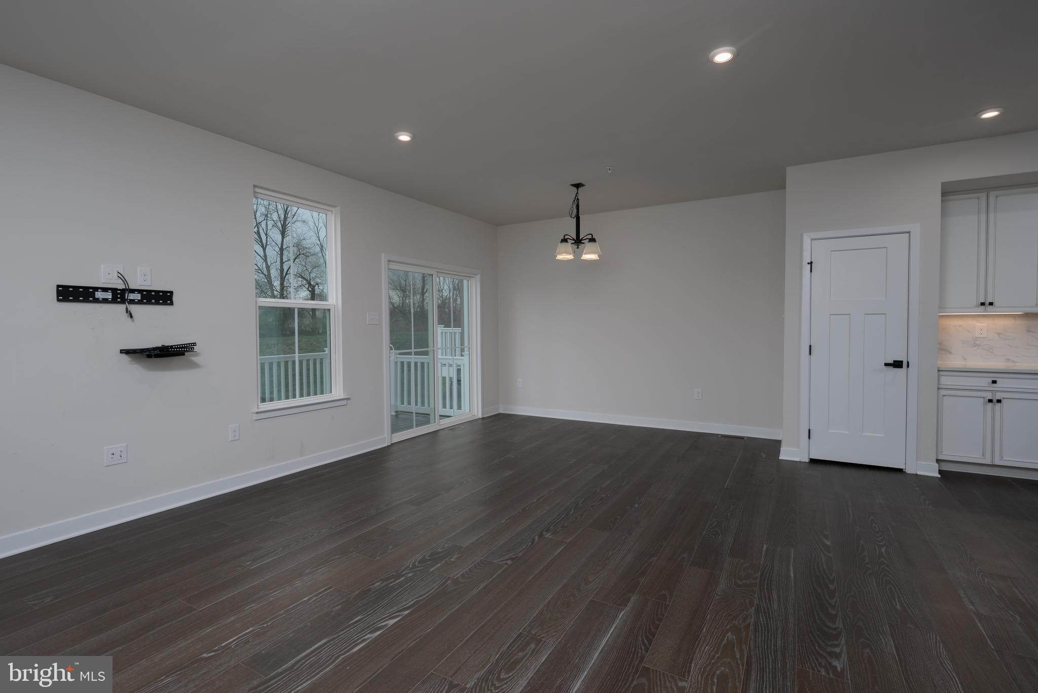 BRADBURY POINT - Residential