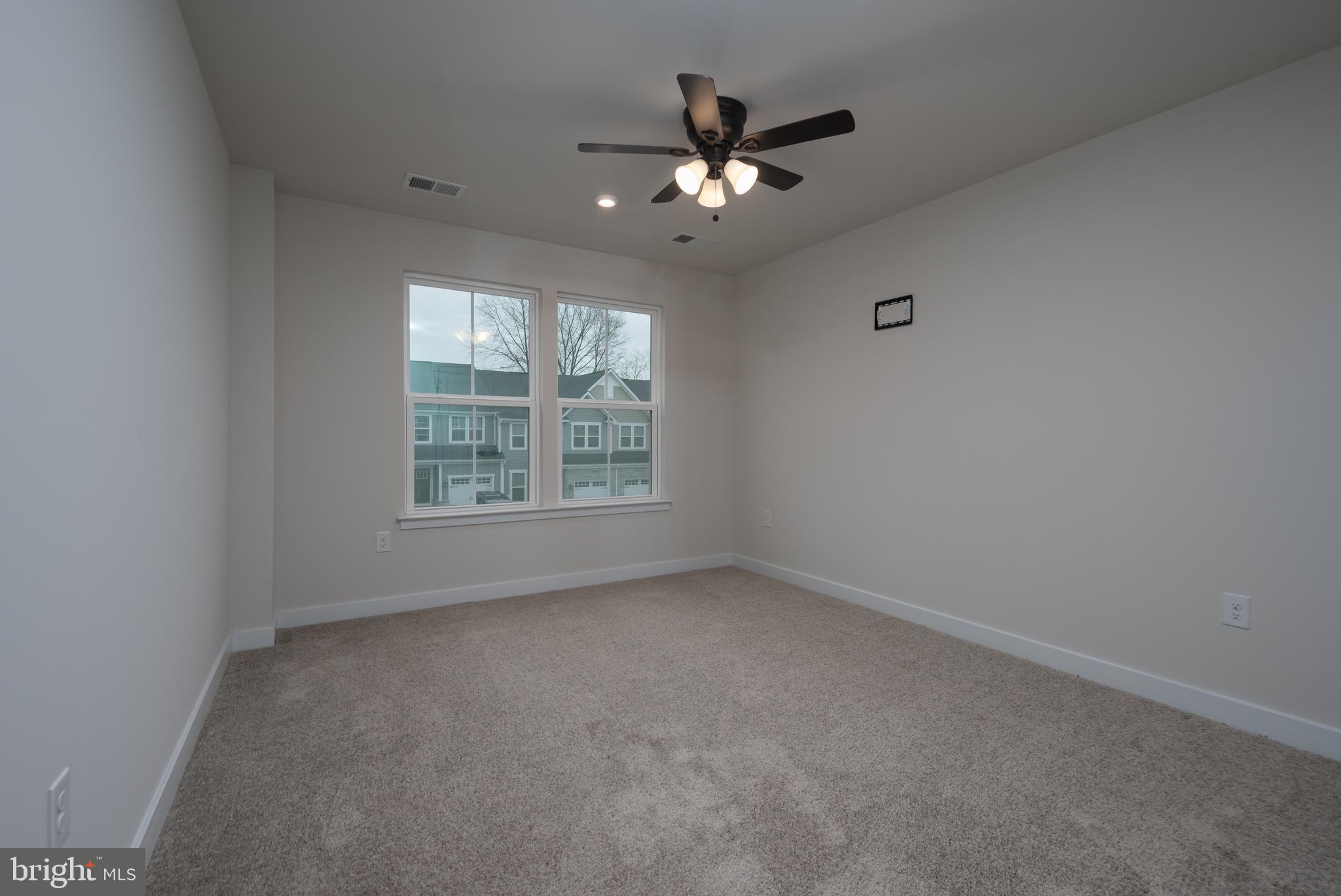 BRADBURY POINT - Residential