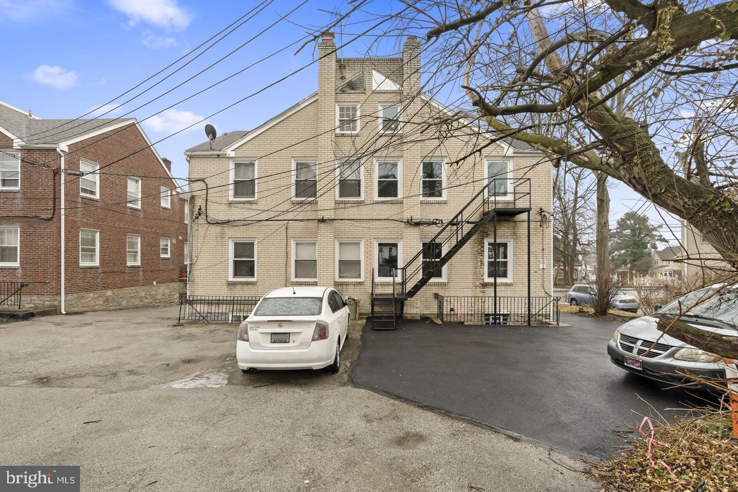 BEVERLY HILLS - Residential Income