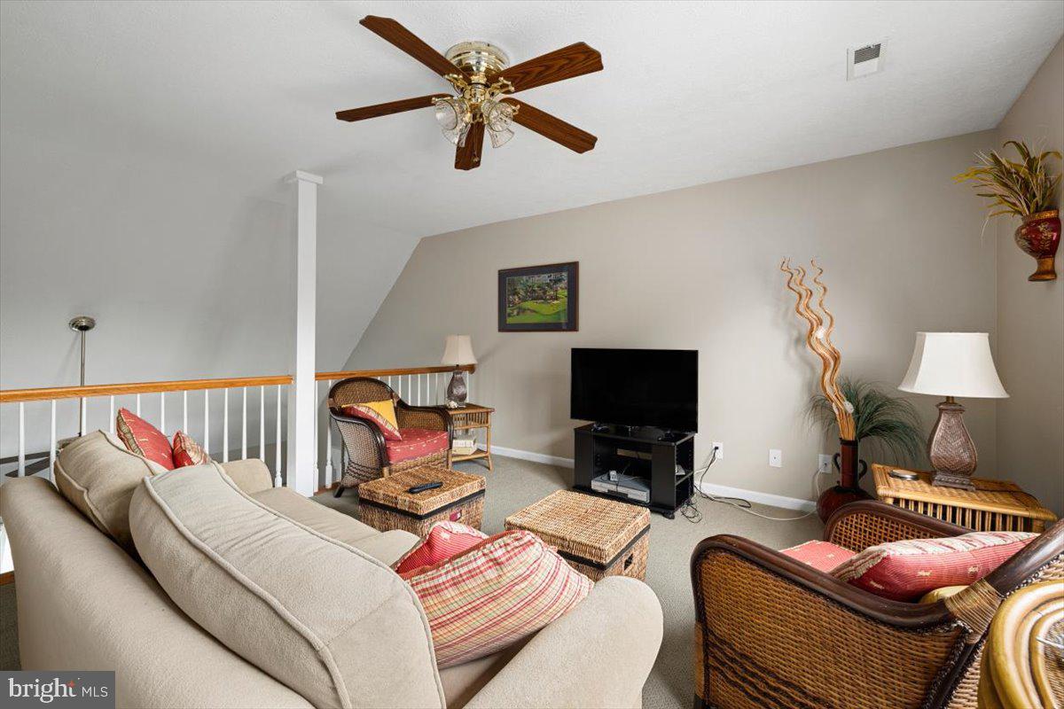 CANTERBURY SQUARE - Residential