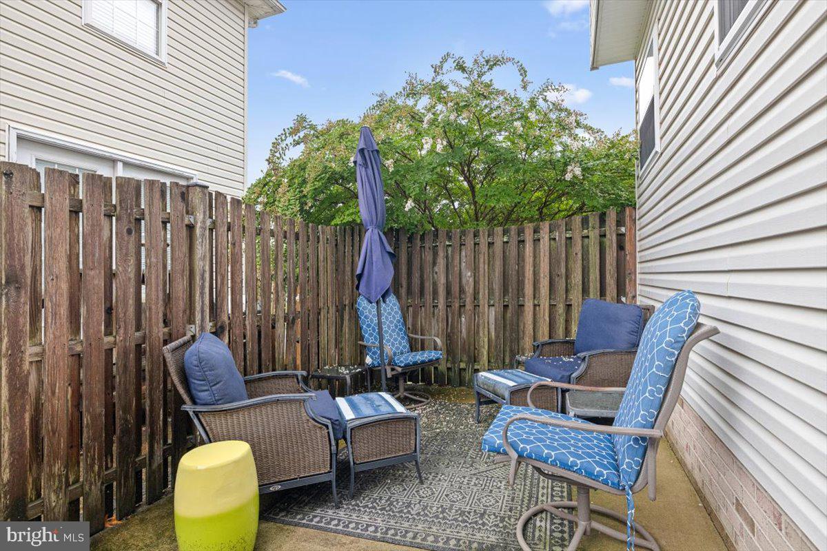 CANTERBURY SQUARE - Residential