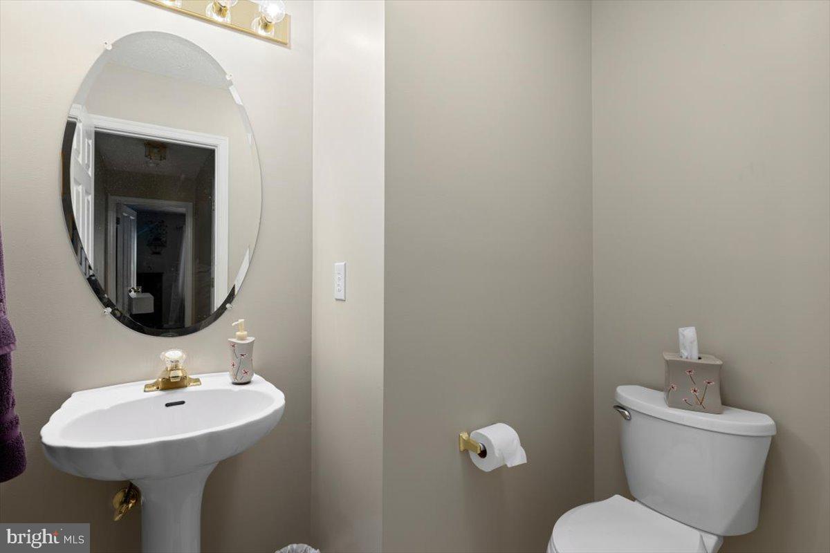 CANTERBURY SQUARE - Residential