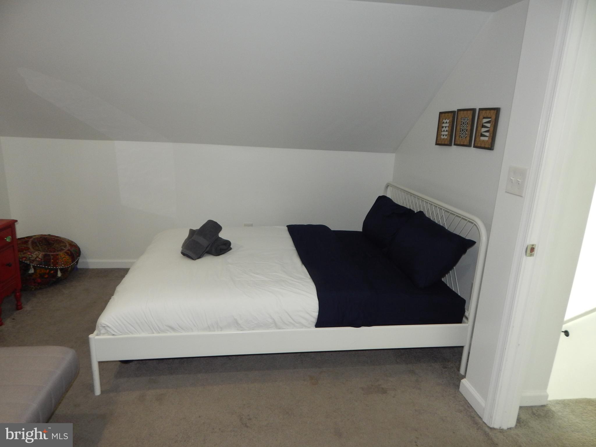 CATONSVILLE - Residential Income