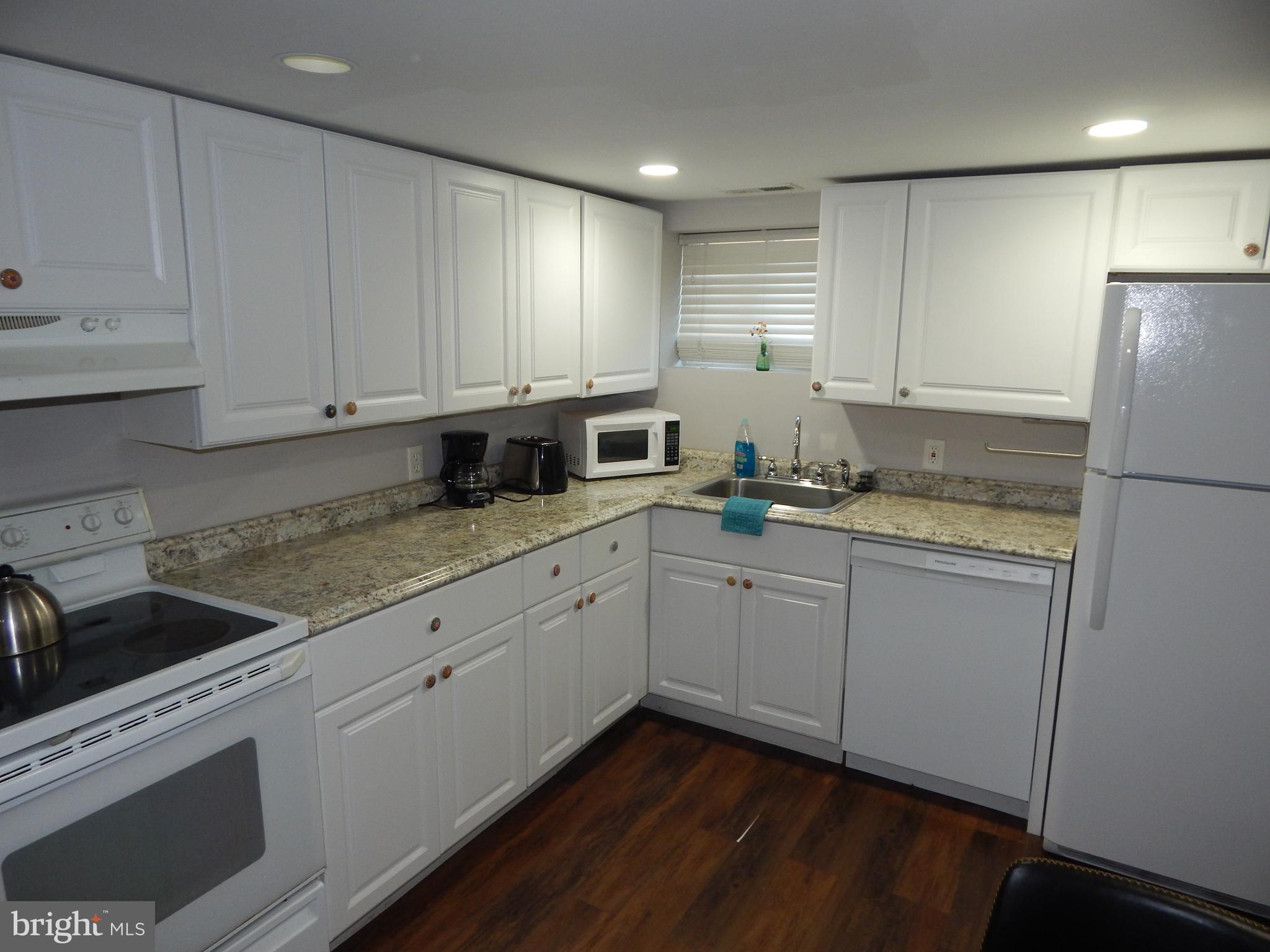 CATONSVILLE - Residential Income