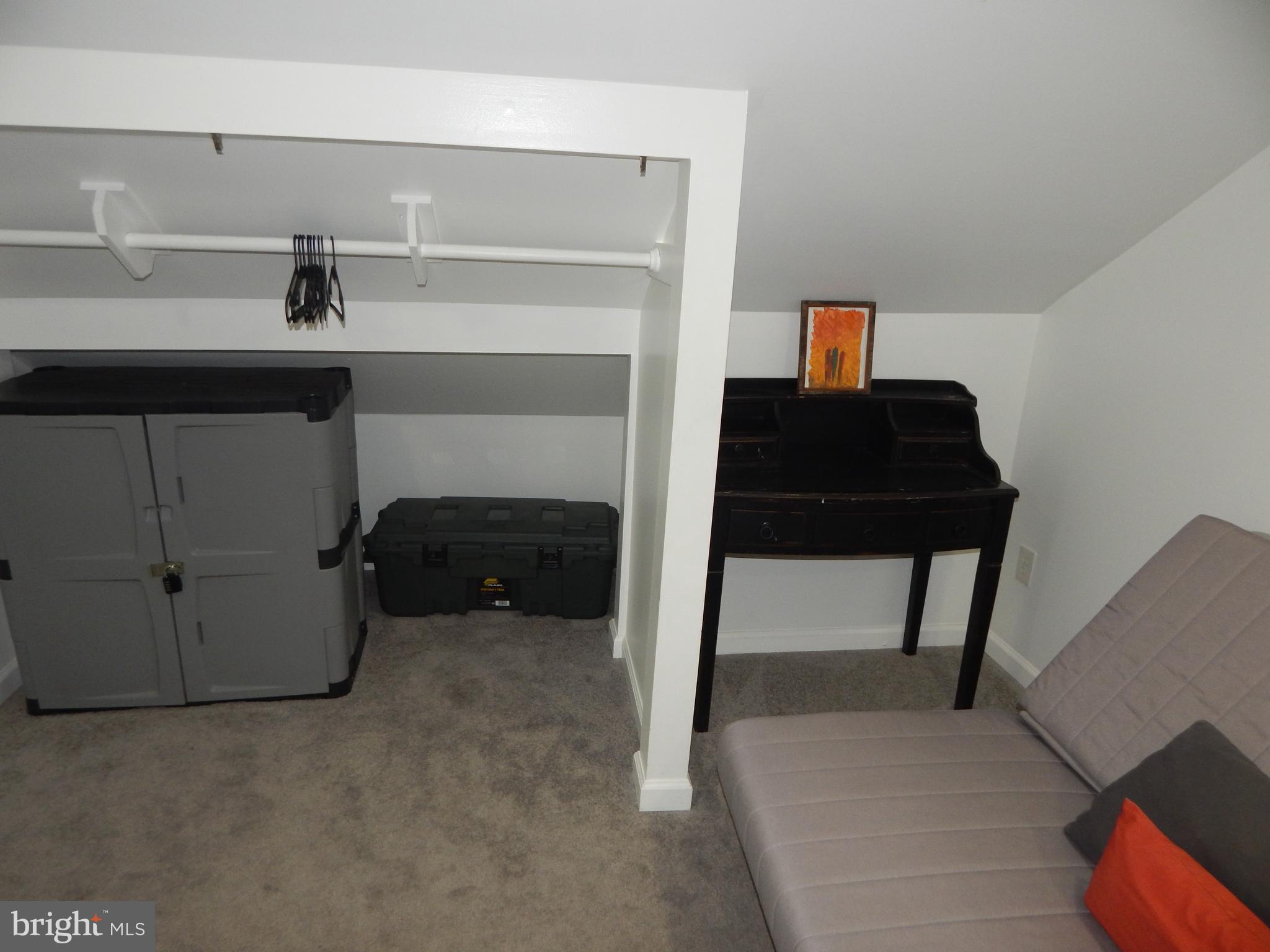 CATONSVILLE - Residential Income