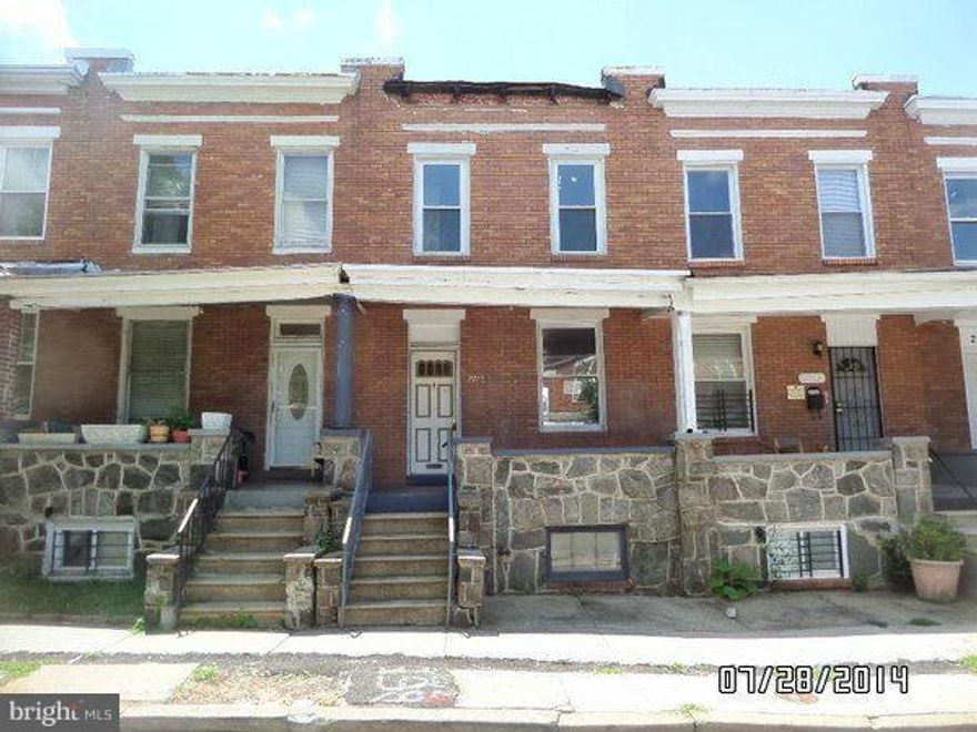 This property is eligible under the Freddie Mac First Look Initiative through 09/02/2014. Charming attached row home in North East Baltimore. This home has 3 bedrooms 1.5 baths. Hardwoods floors, separate dining room. Unfinished basement for storage or added living space. Fenced in rear yard perfect for Summertime!