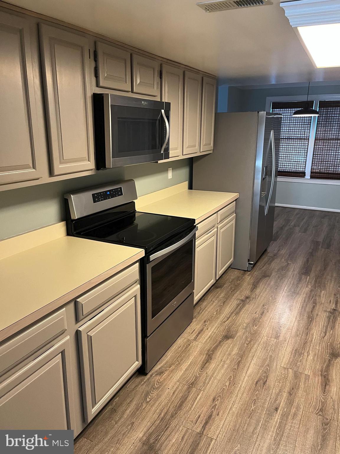 MILL CREEK - Residential Lease