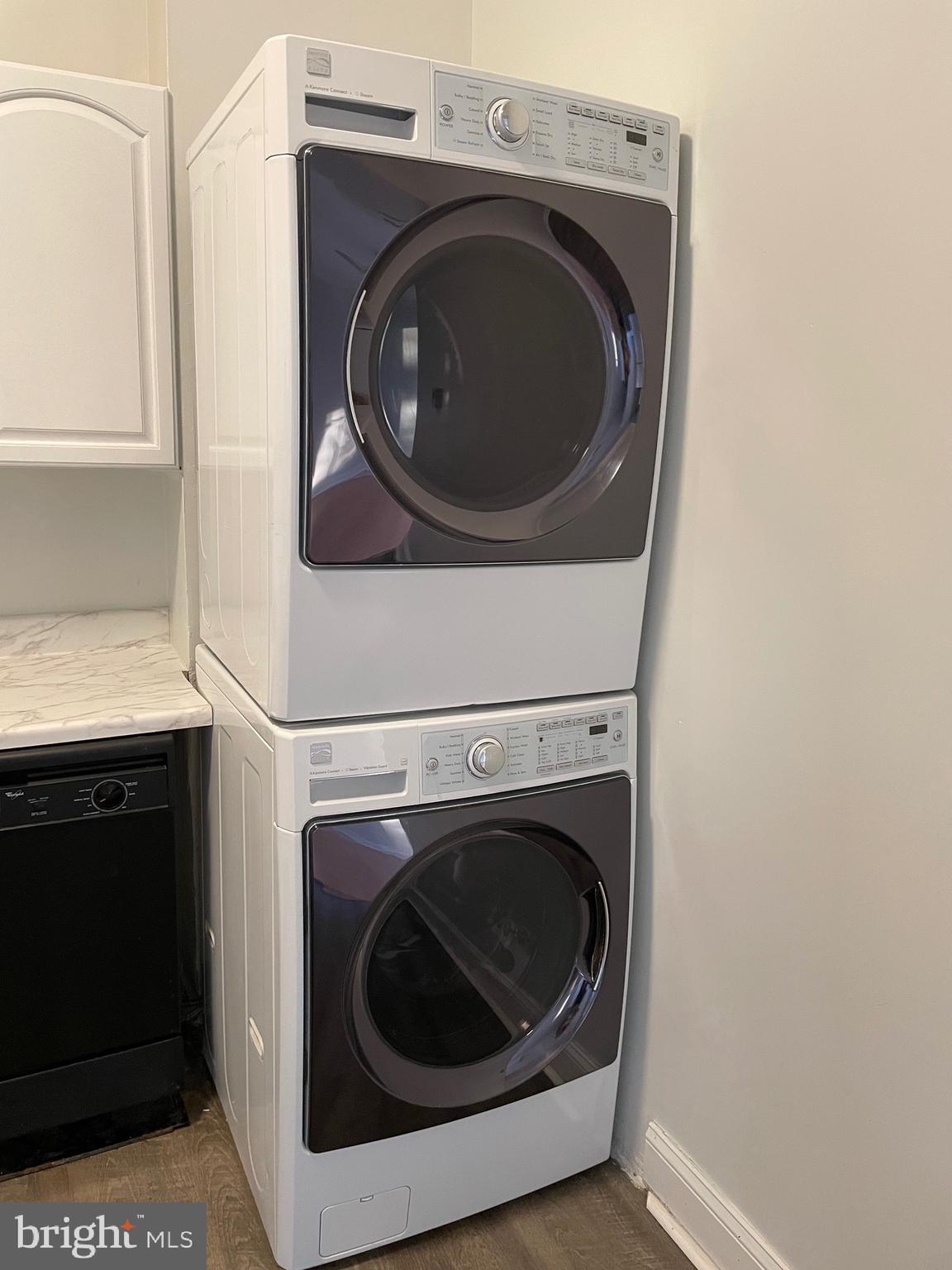 NORMANDIE ON THE LAKE II - Residential