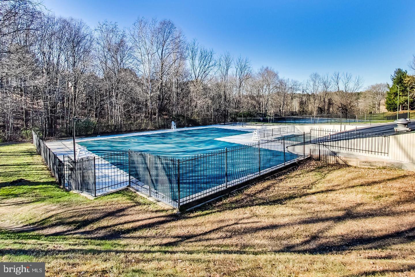 NORMANDIE ON THE LAKE II - Residential