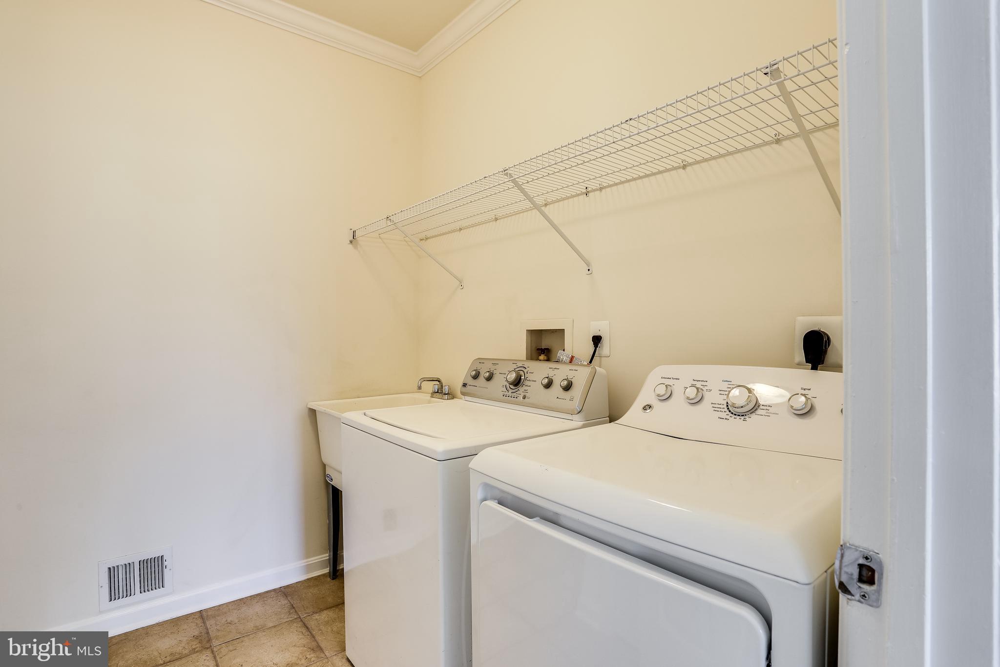 CENTENNIAL ESTATES - Residential Lease