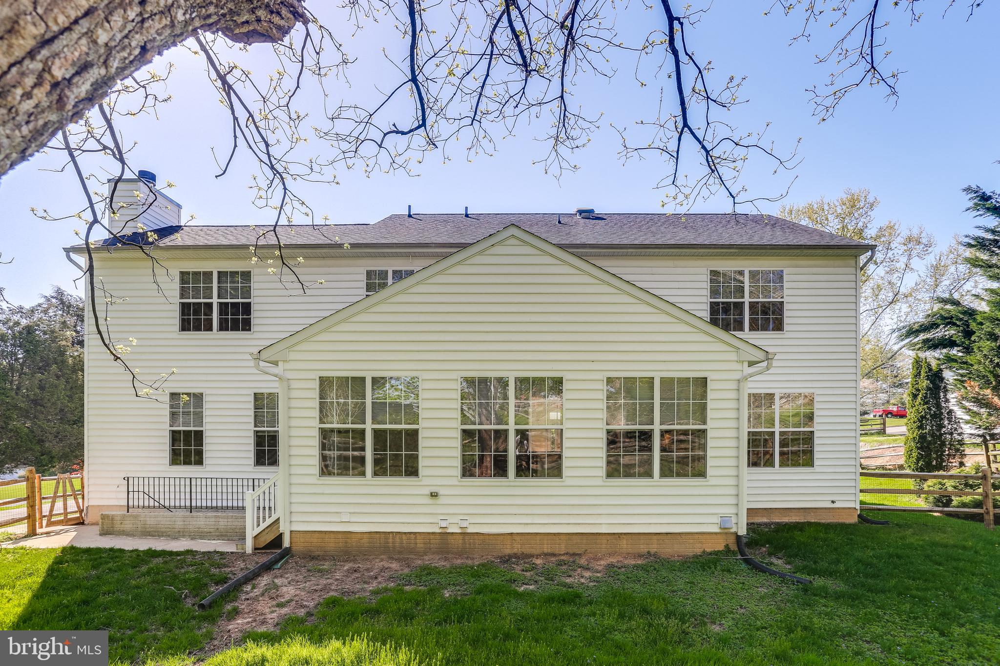 CENTENNIAL ESTATES - Residential Lease