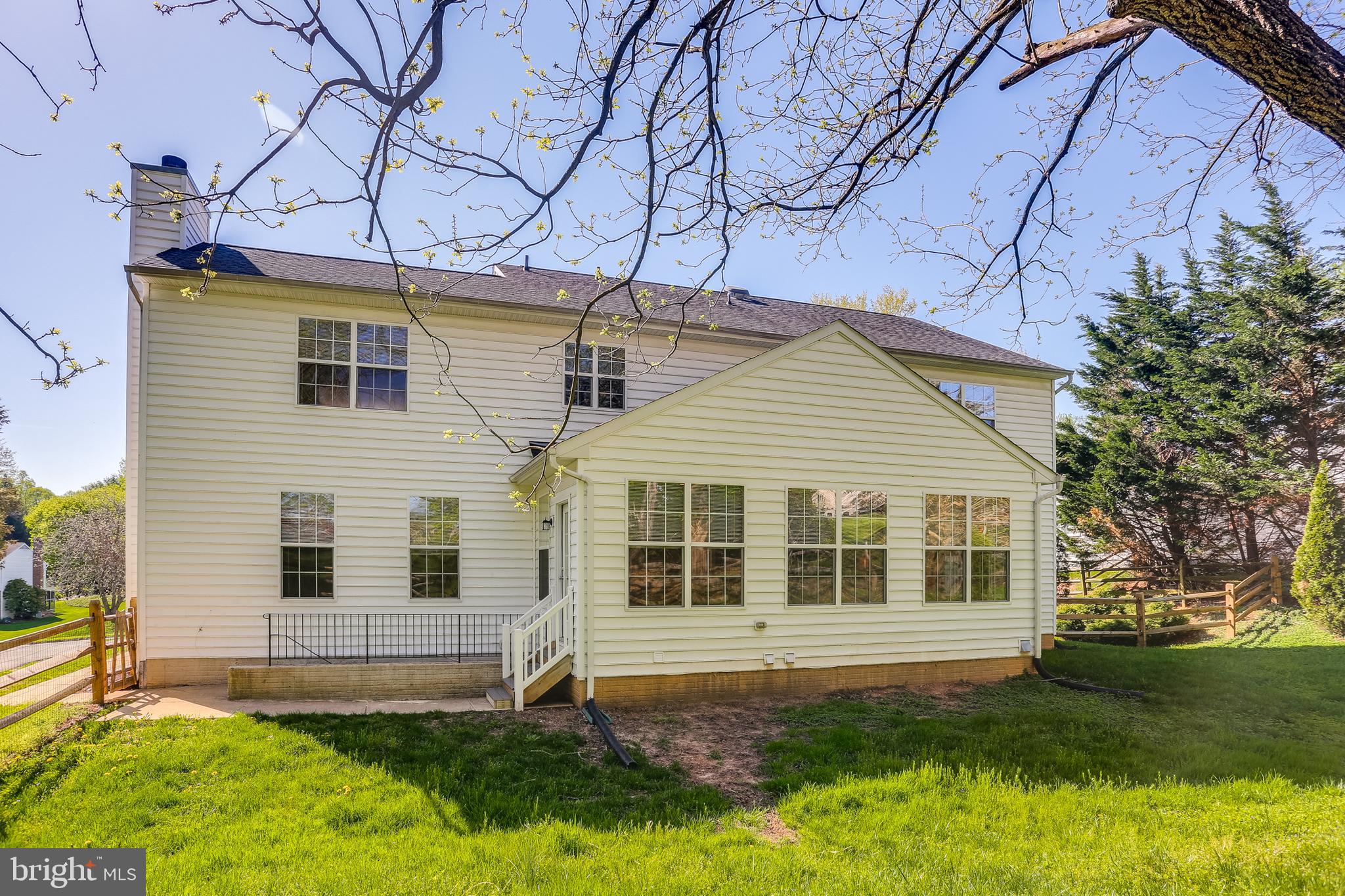 CENTENNIAL ESTATES - Residential Lease