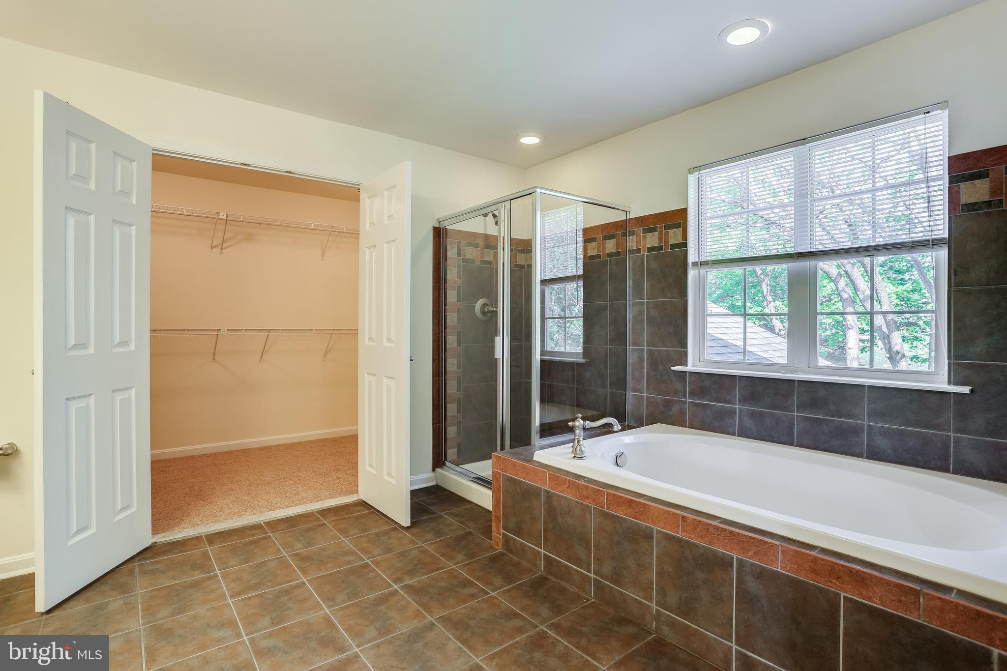 CENTENNIAL ESTATES - Residential Lease