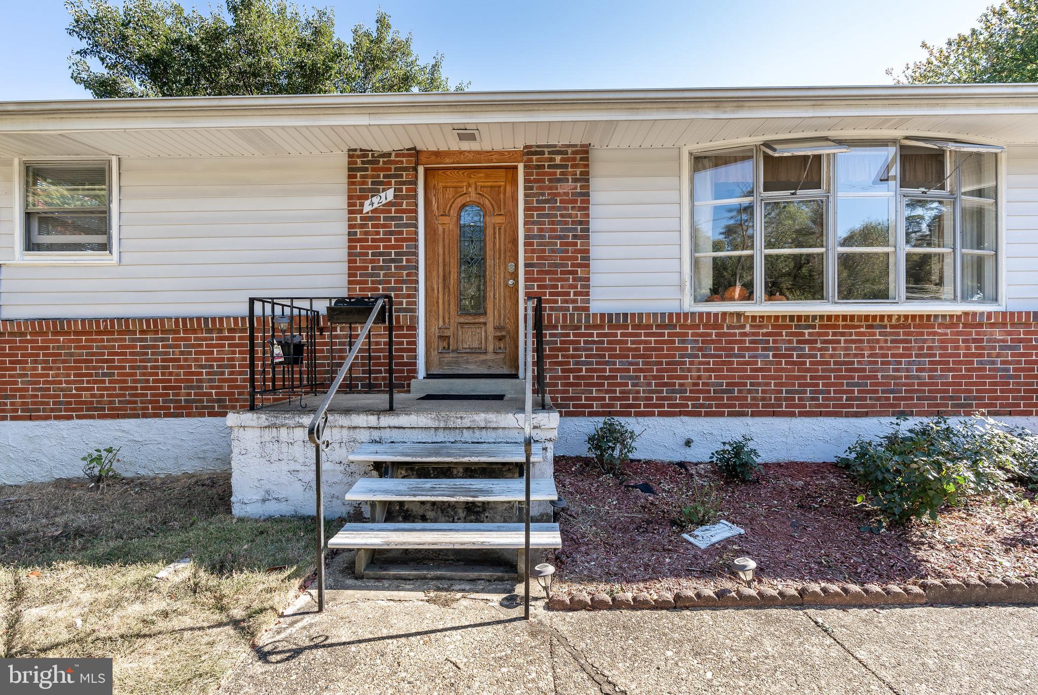 CRESTWOOD - Residential