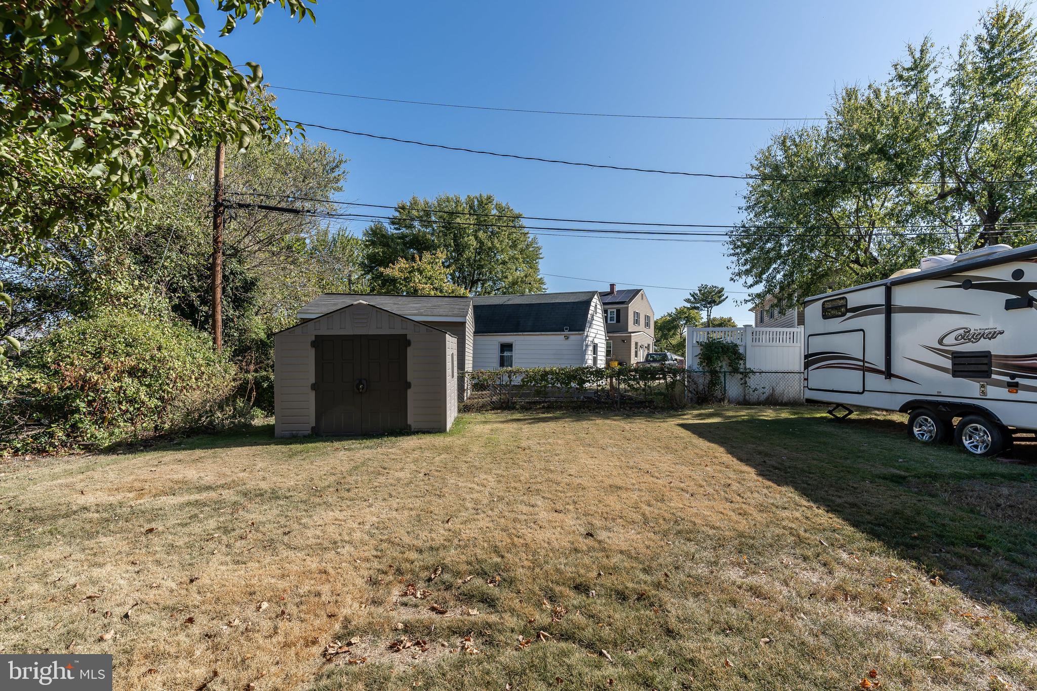 CRESTWOOD - Residential