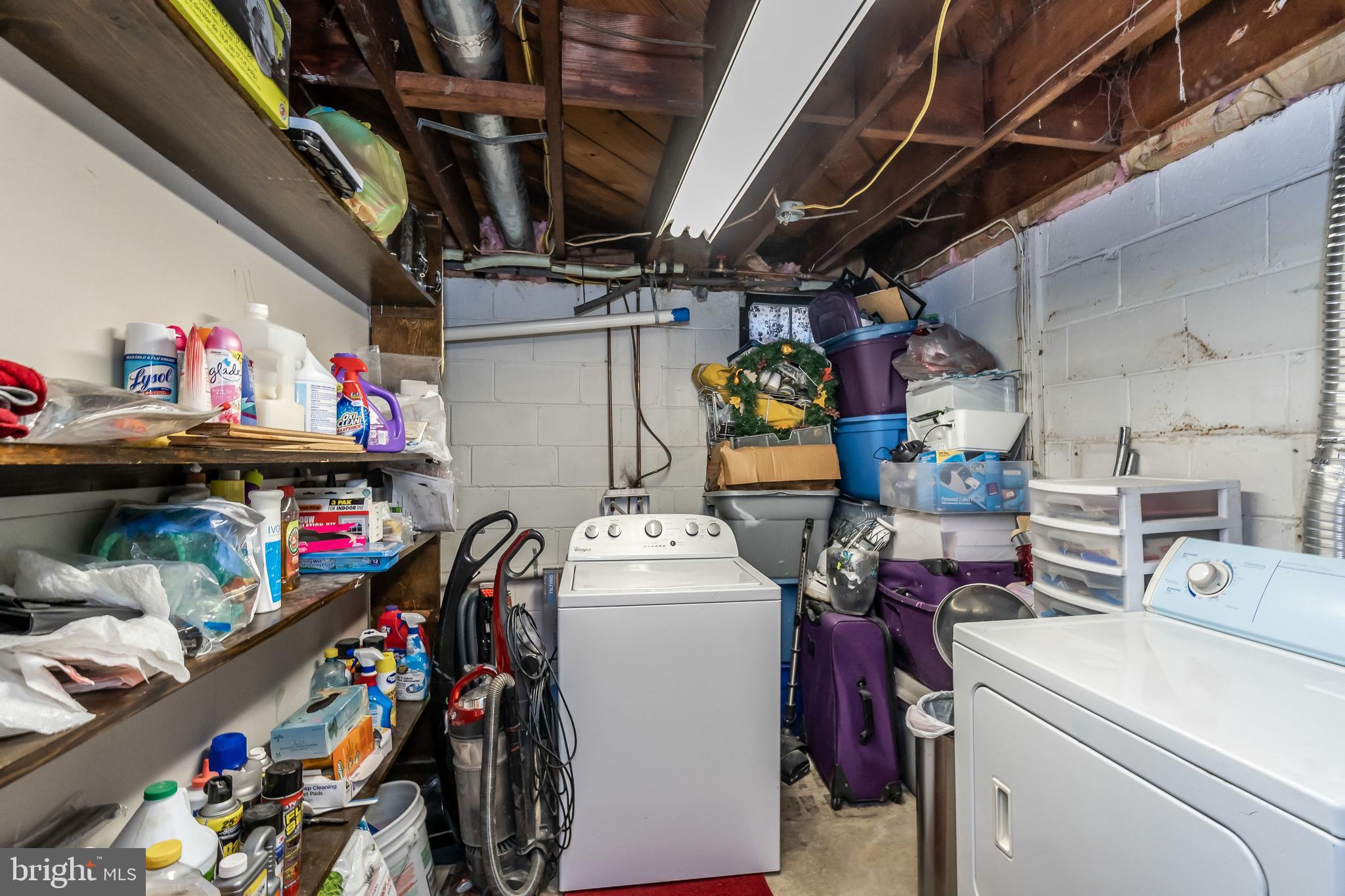 CRESTWOOD - Residential