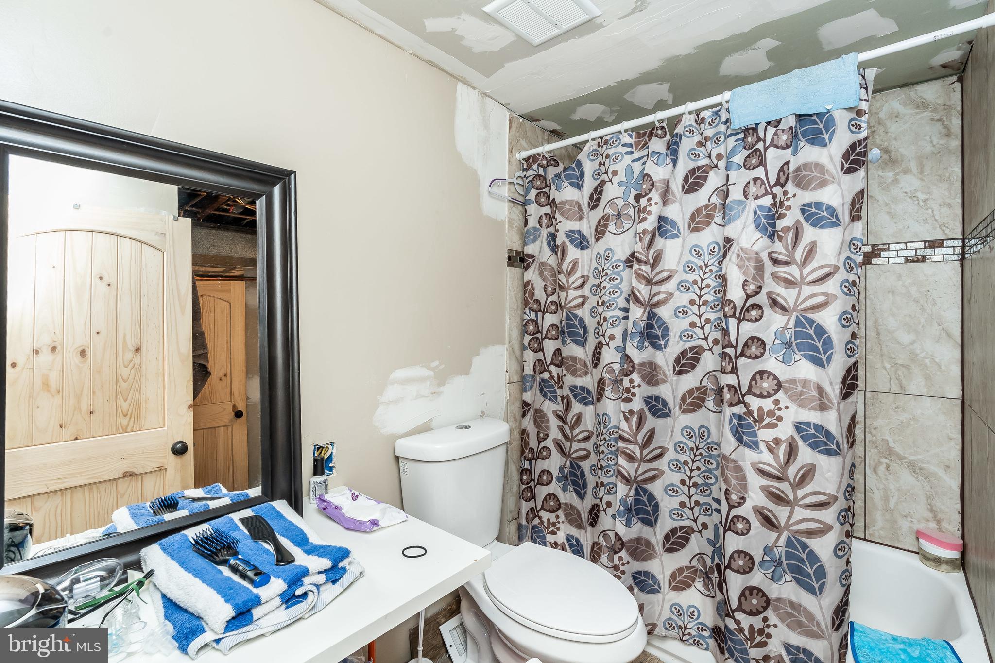 CRESTWOOD - Residential