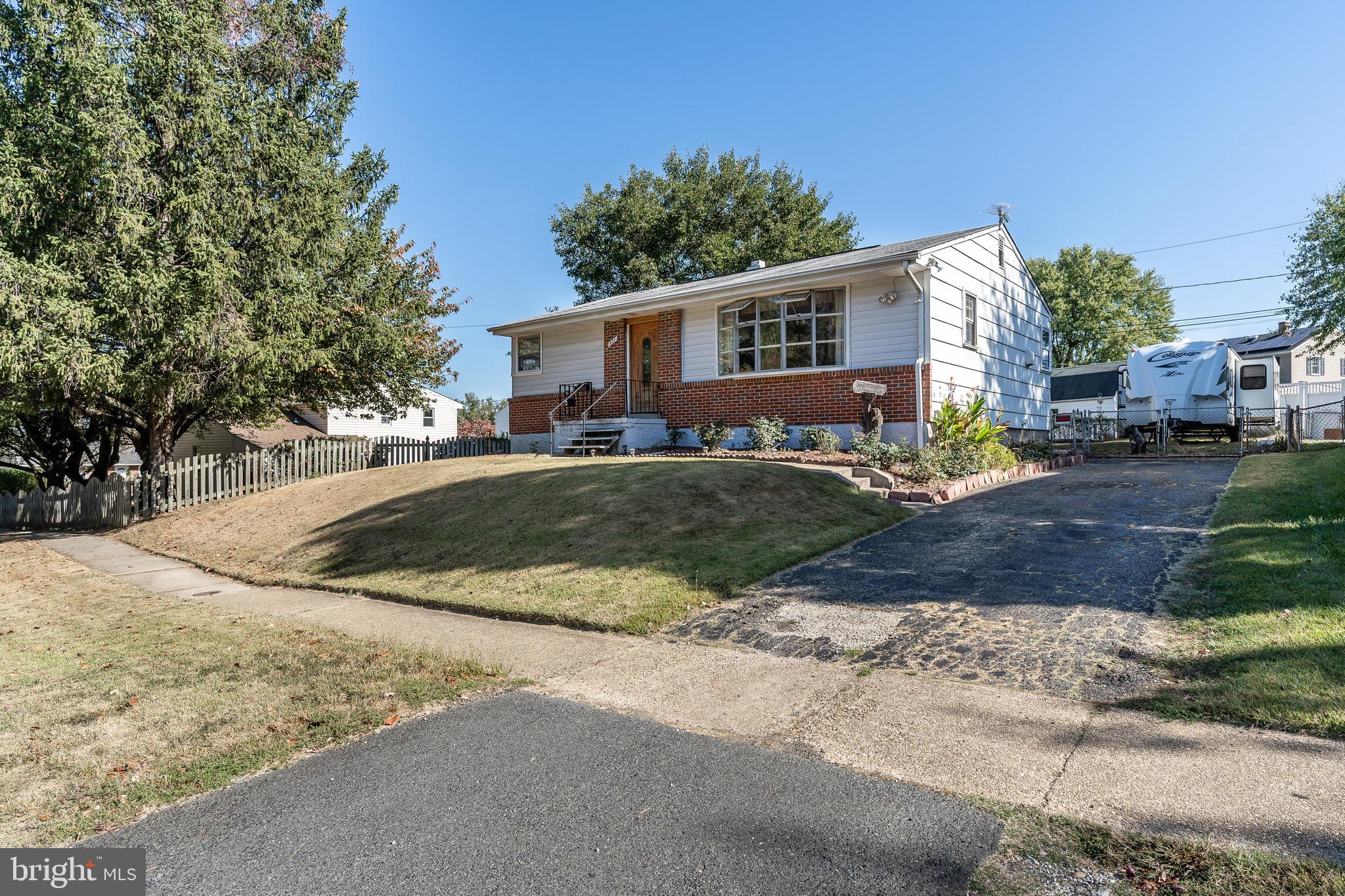 CRESTWOOD - Residential