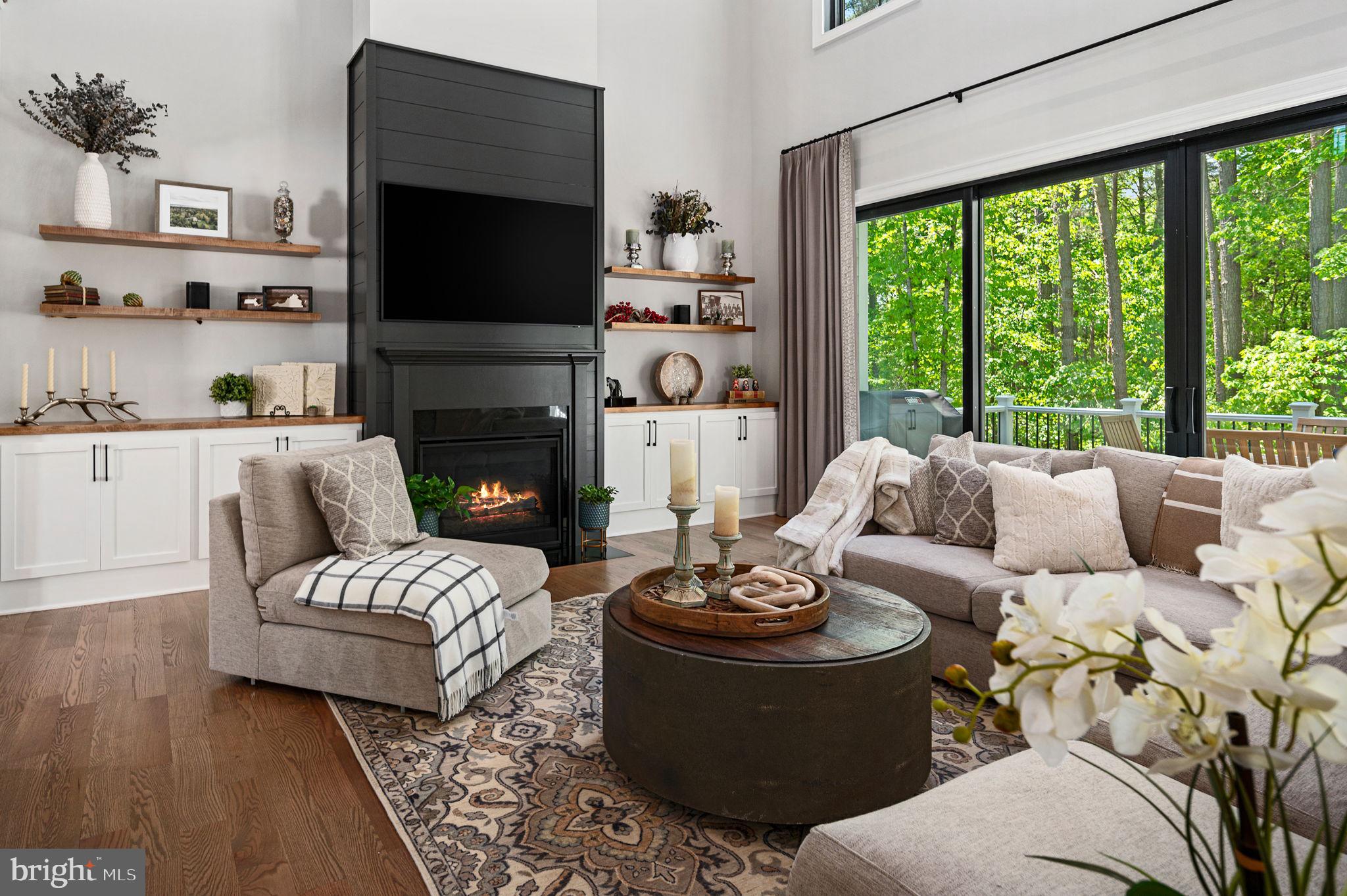 WATER EDGE ESTATES - Residential