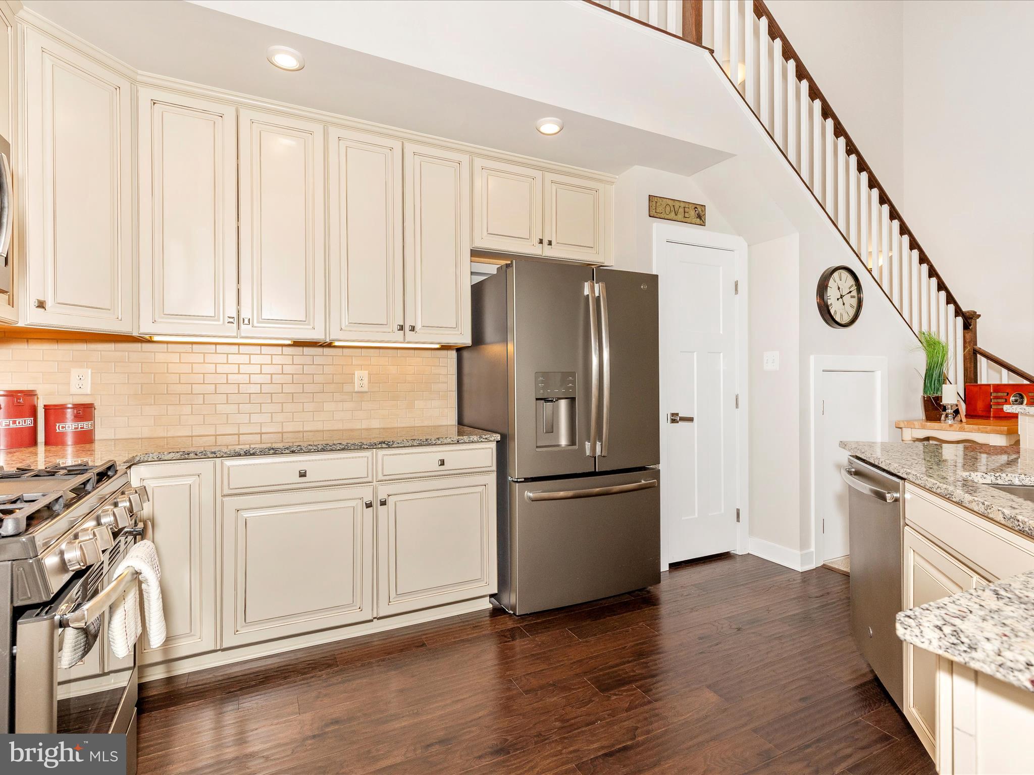 LINGANORE GARDEN CONDOMINIUMS - Residential