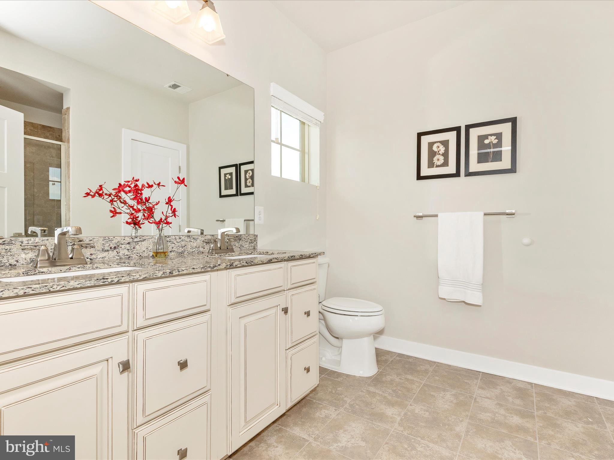 LINGANORE GARDEN CONDOMINIUMS - Residential