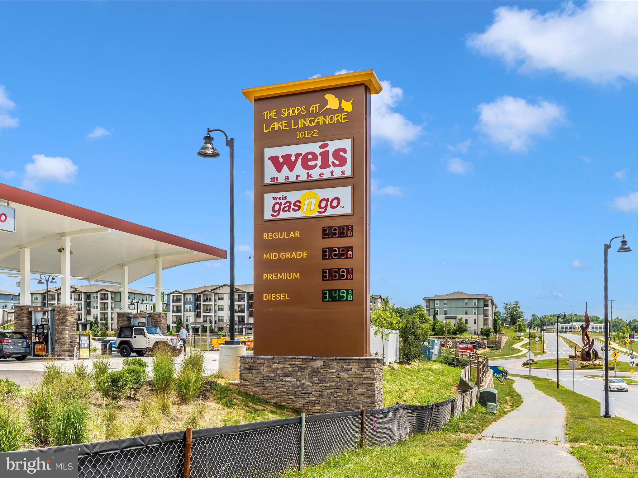 LINGANORE GARDEN CONDOMINIUMS - Residential