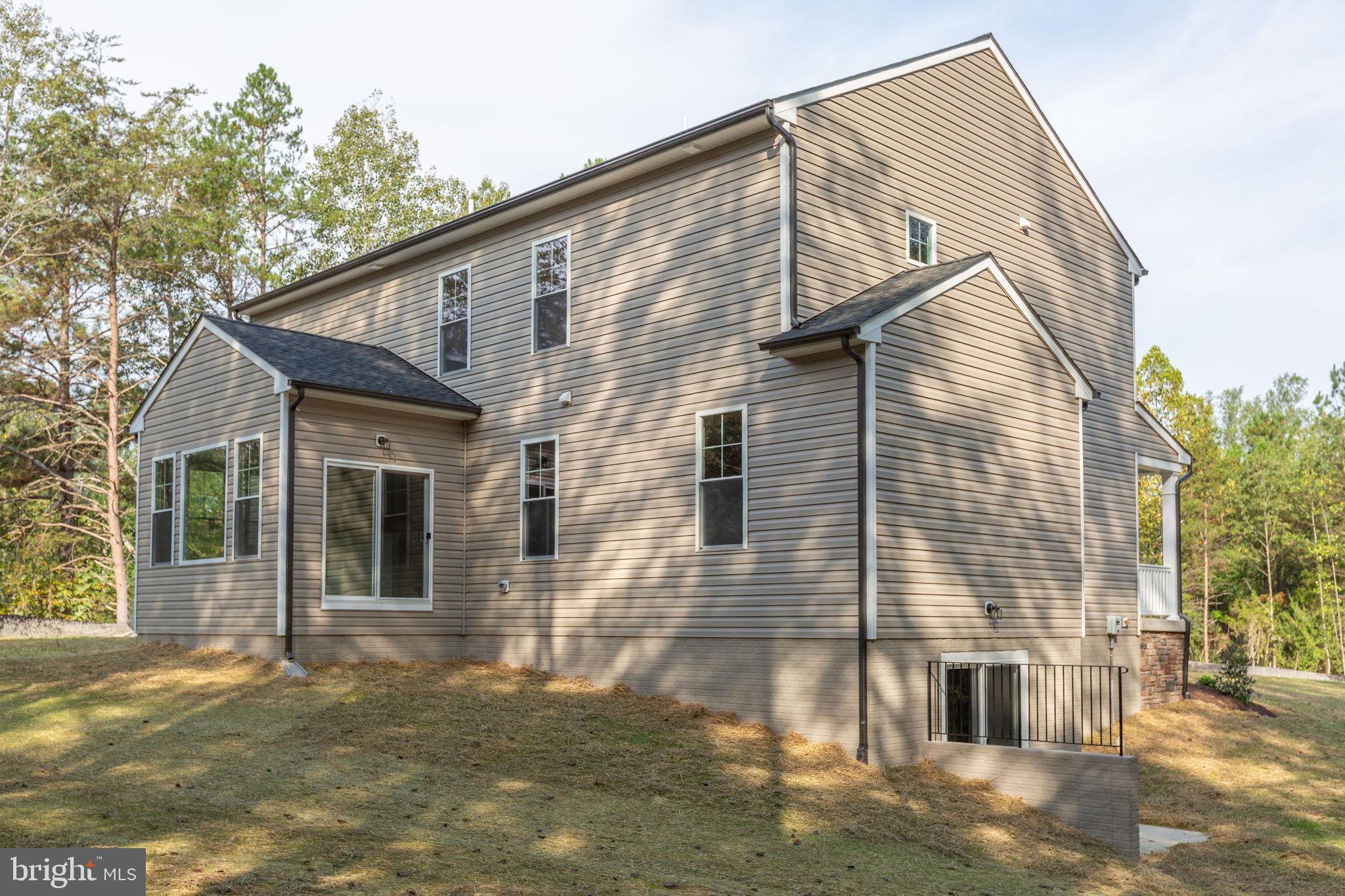 GOVERNOR SPOTSWOOD ESTATES - Residential