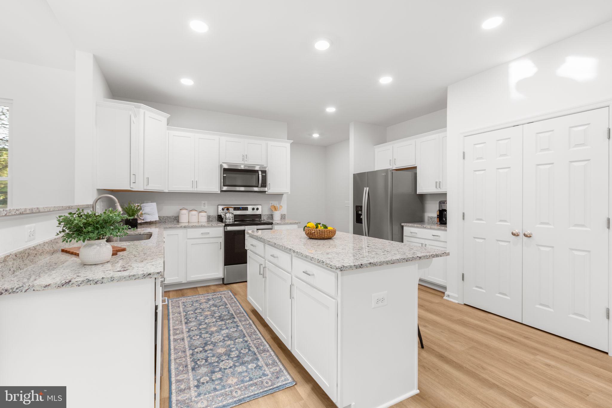 GOVERNOR SPOTSWOOD ESTATES - Residential