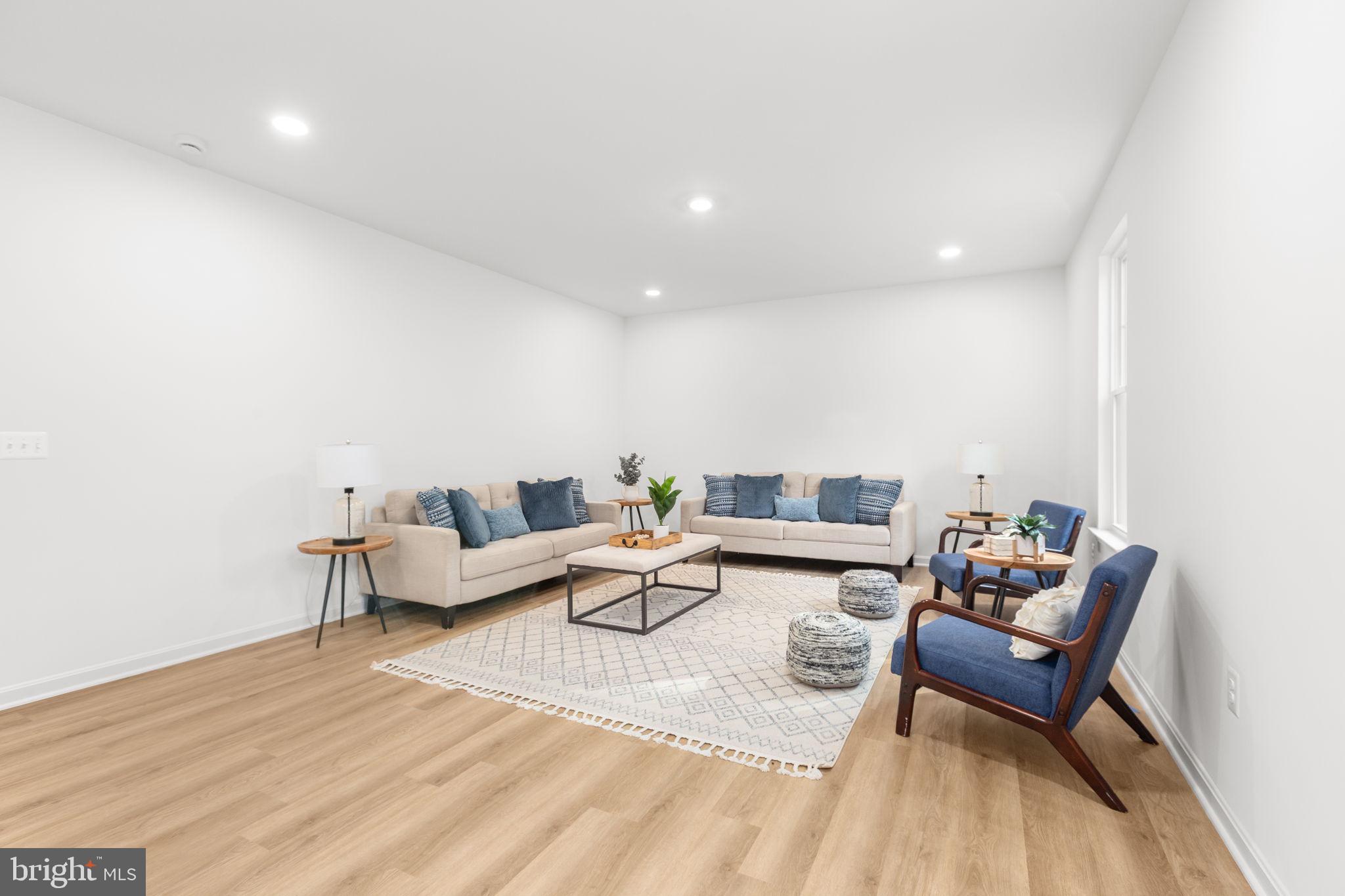 GOVERNOR SPOTSWOOD ESTATES - Residential