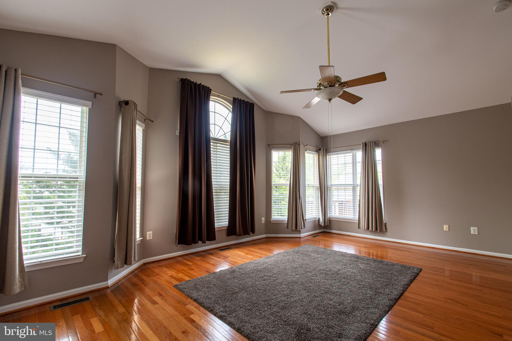 PRINCETON WOODS - Residential