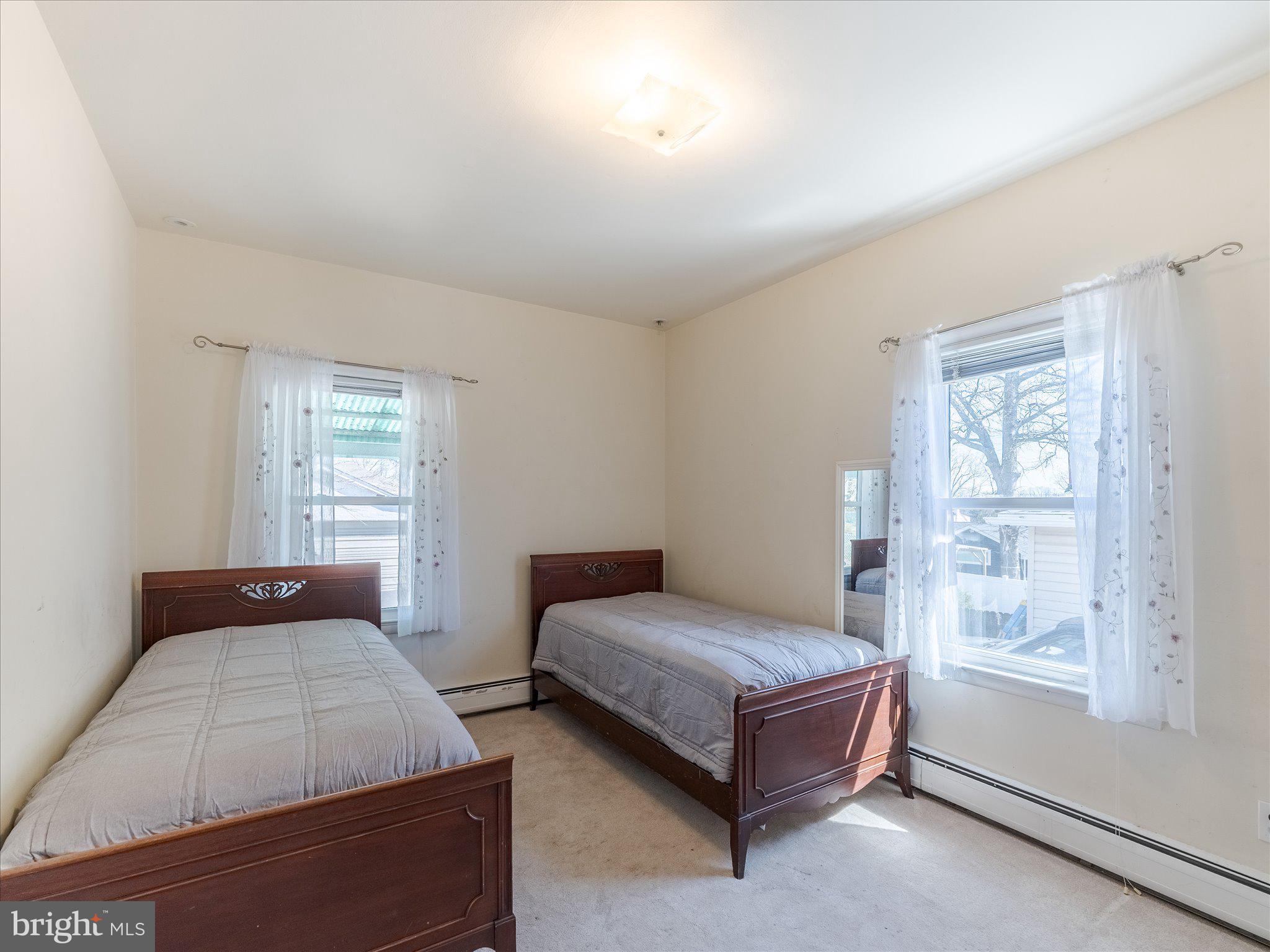 HUNTINGDON VALLEY - Residential