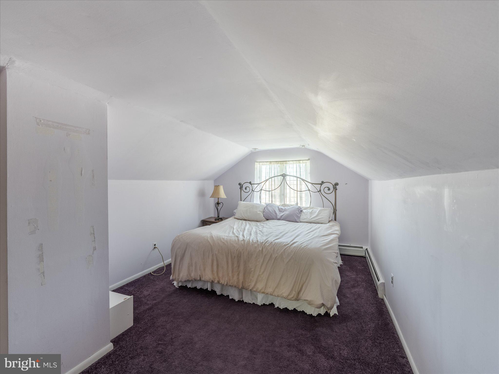 HUNTINGDON VALLEY - Residential