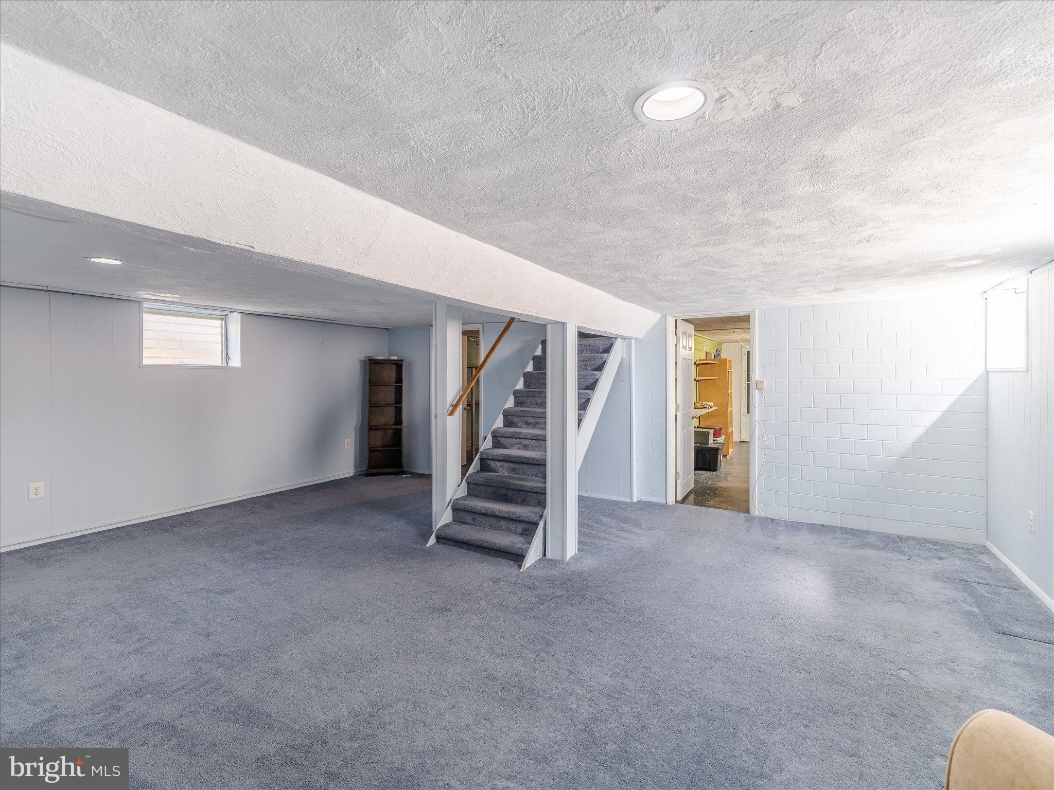 HUNTINGDON VALLEY - Residential