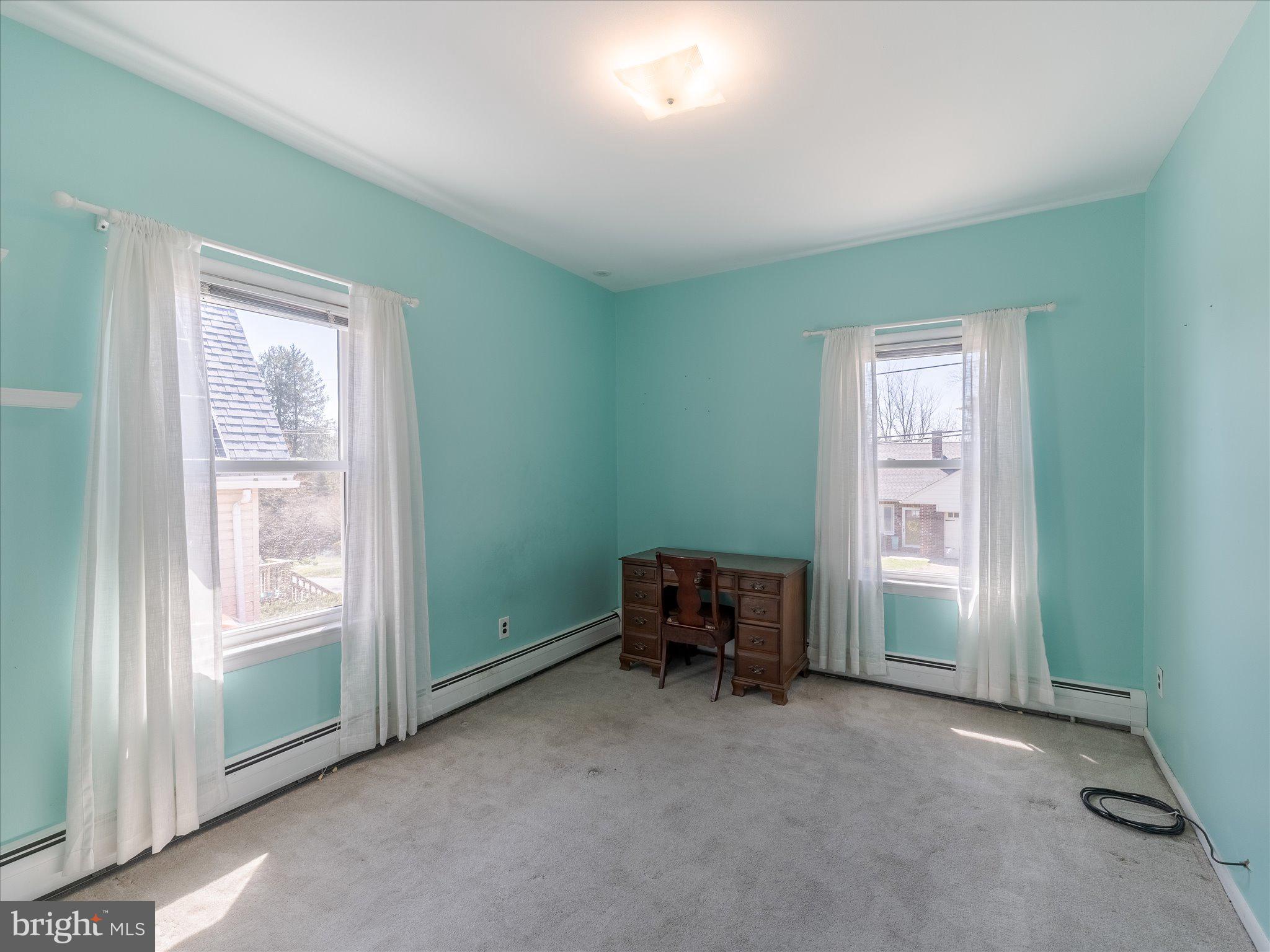 HUNTINGDON VALLEY - Residential