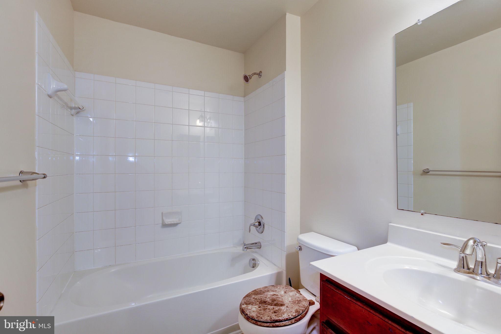 BEECH TREE NORTH VILLAGE - Residential Lease