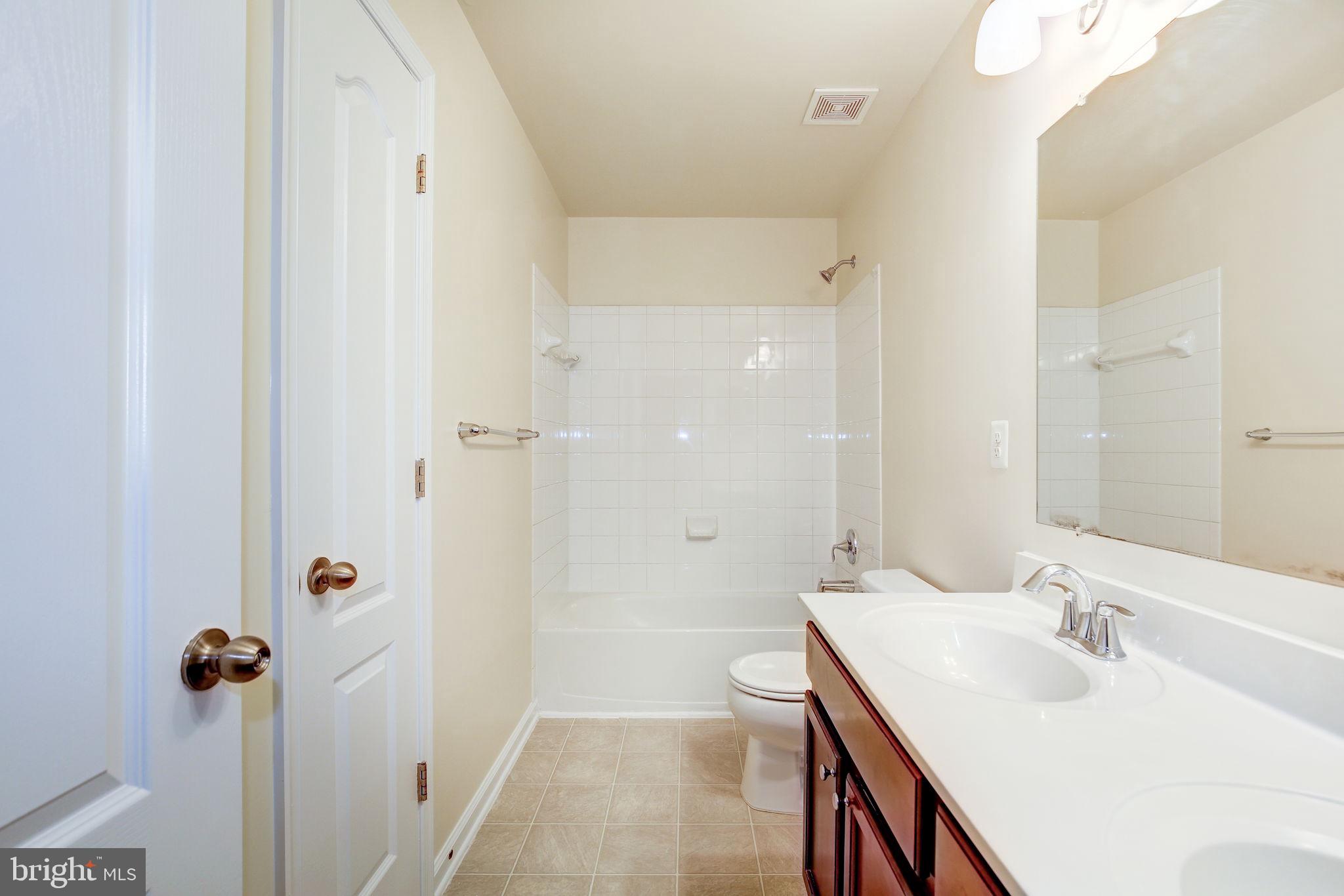 BEECH TREE NORTH VILLAGE - Residential Lease