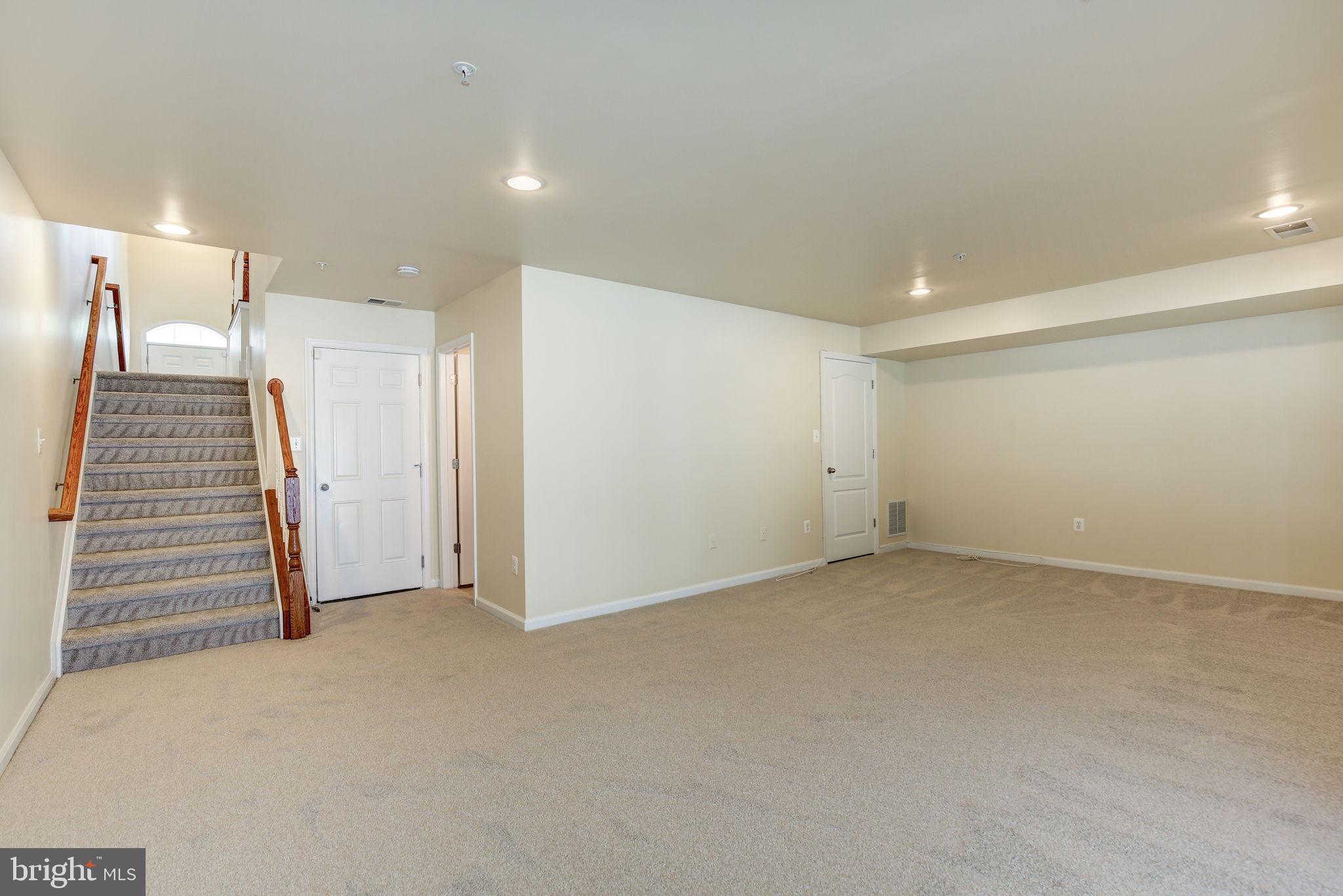 BEECH TREE NORTH VILLAGE - Residential Lease