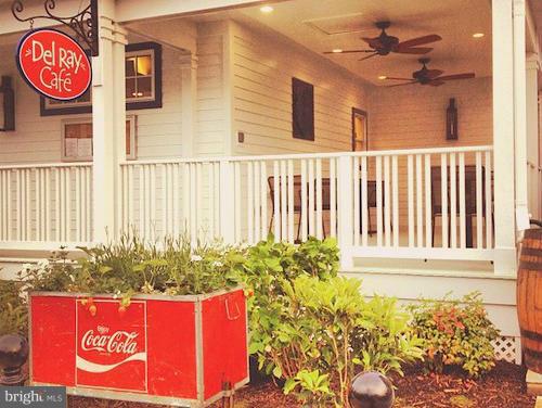 MONTICELLO PARK - Residential