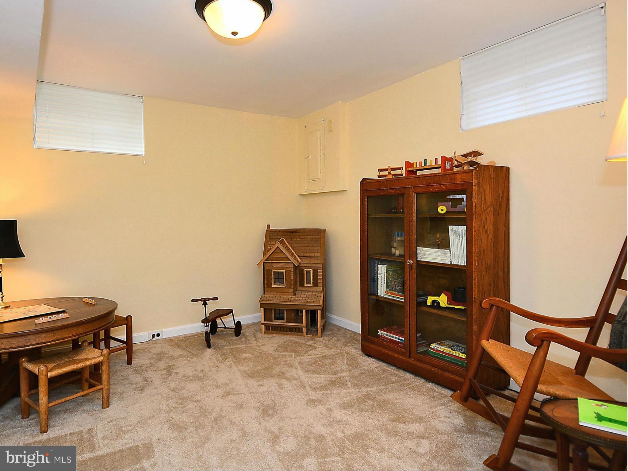 MONTICELLO PARK - Residential