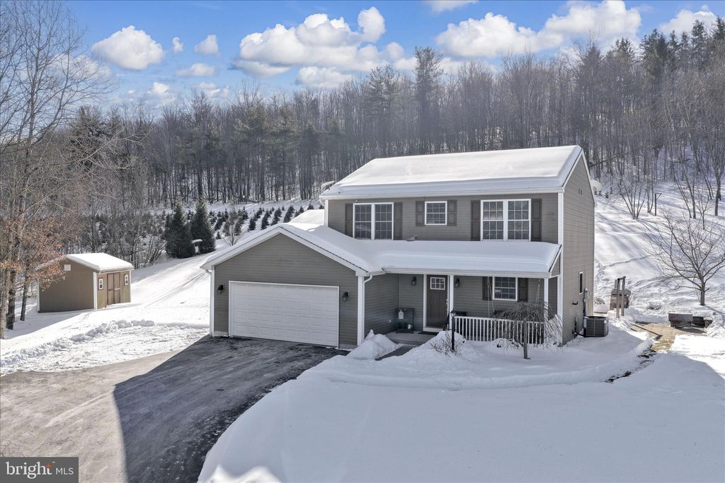 Photo of 72 Evergreen Drive, NEW RINGGOLD, PA 17960 (MLS # PASK2025350)