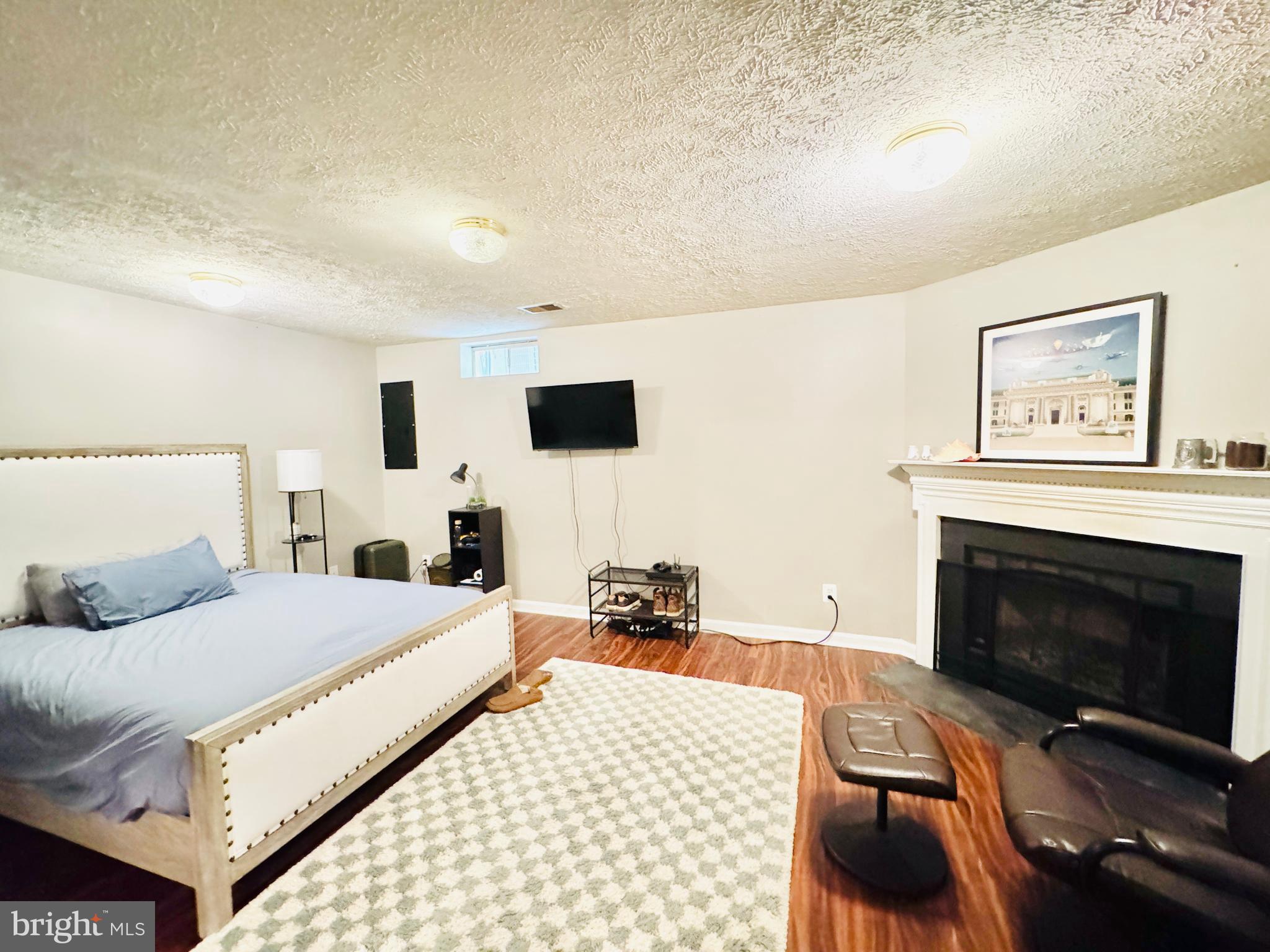 MONTCLAIR - Residential Lease