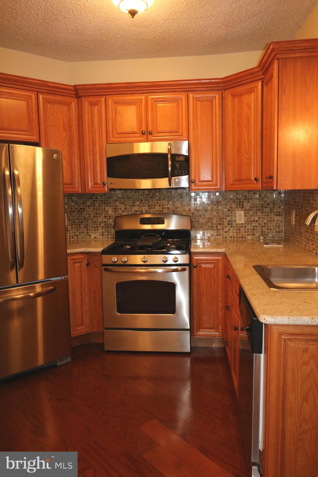 STONECROFT CONDO - Residential Lease