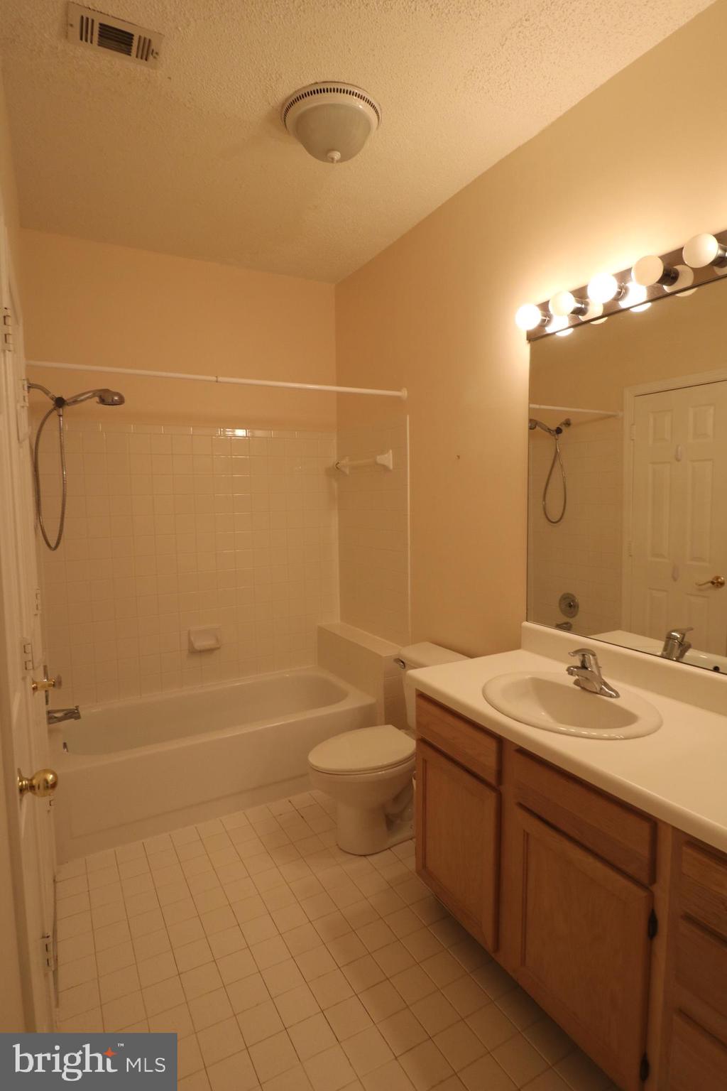 STONECROFT CONDO - Residential Lease