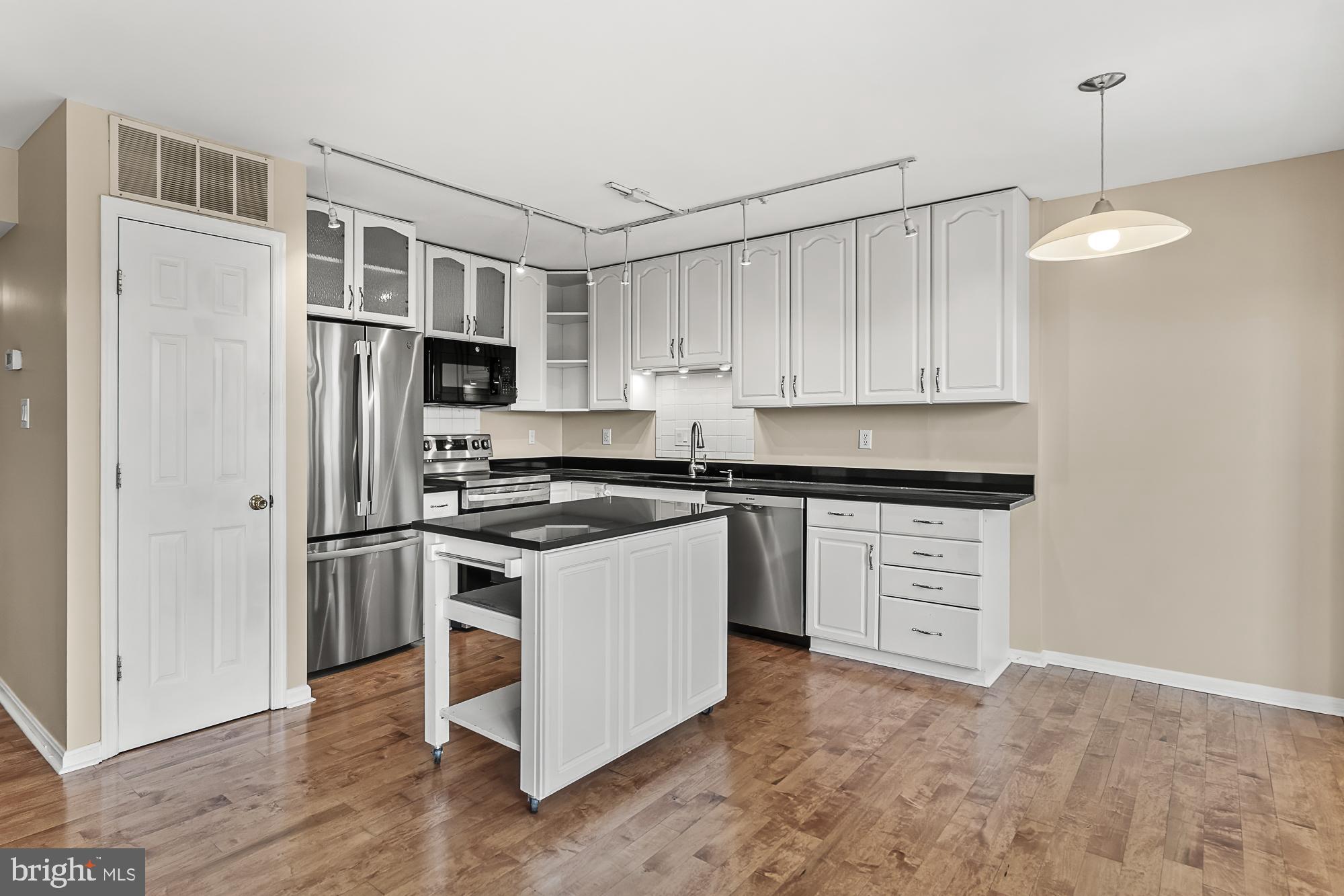 CANAL RUN - Residential