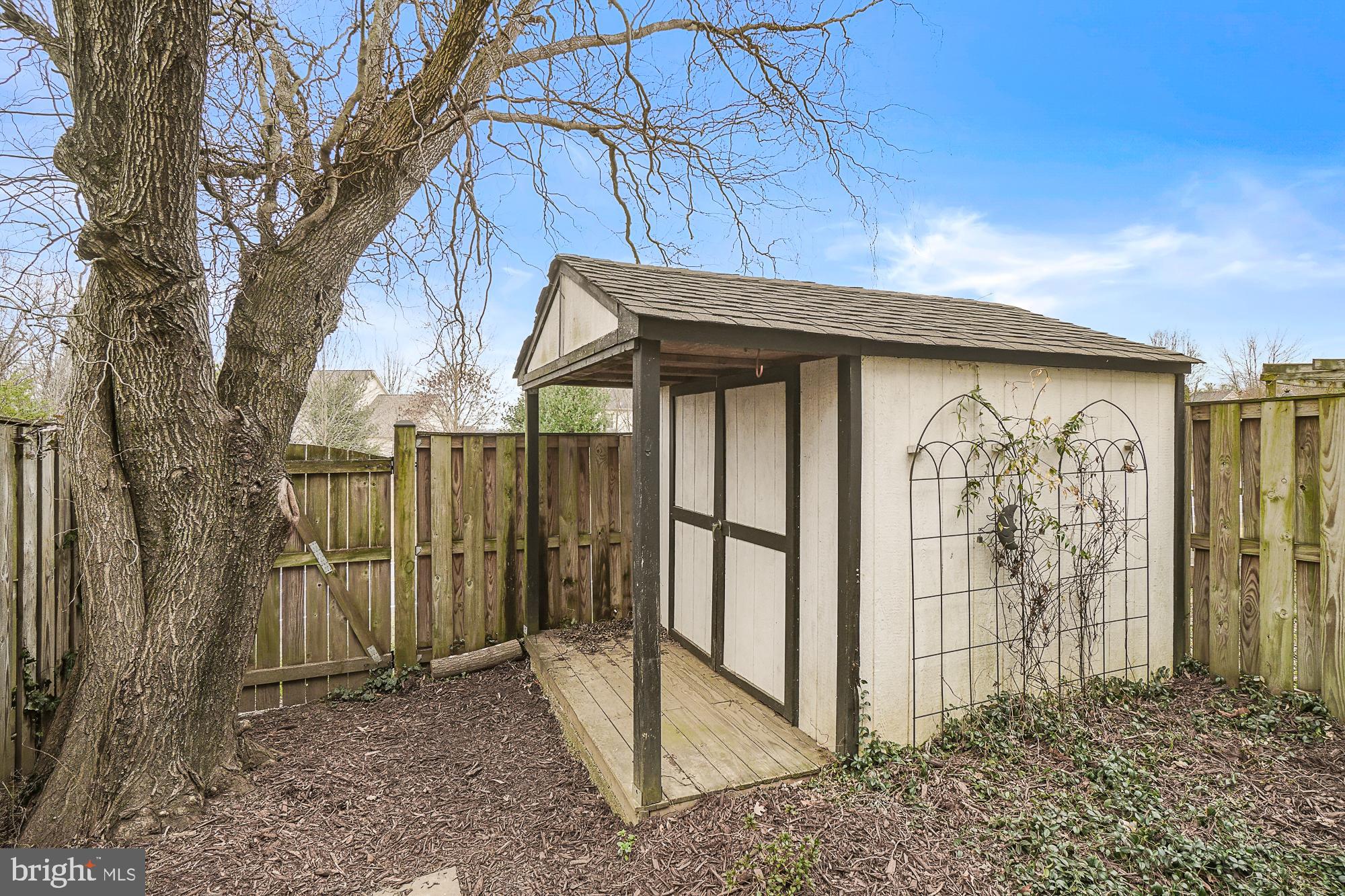 CANAL RUN - Residential